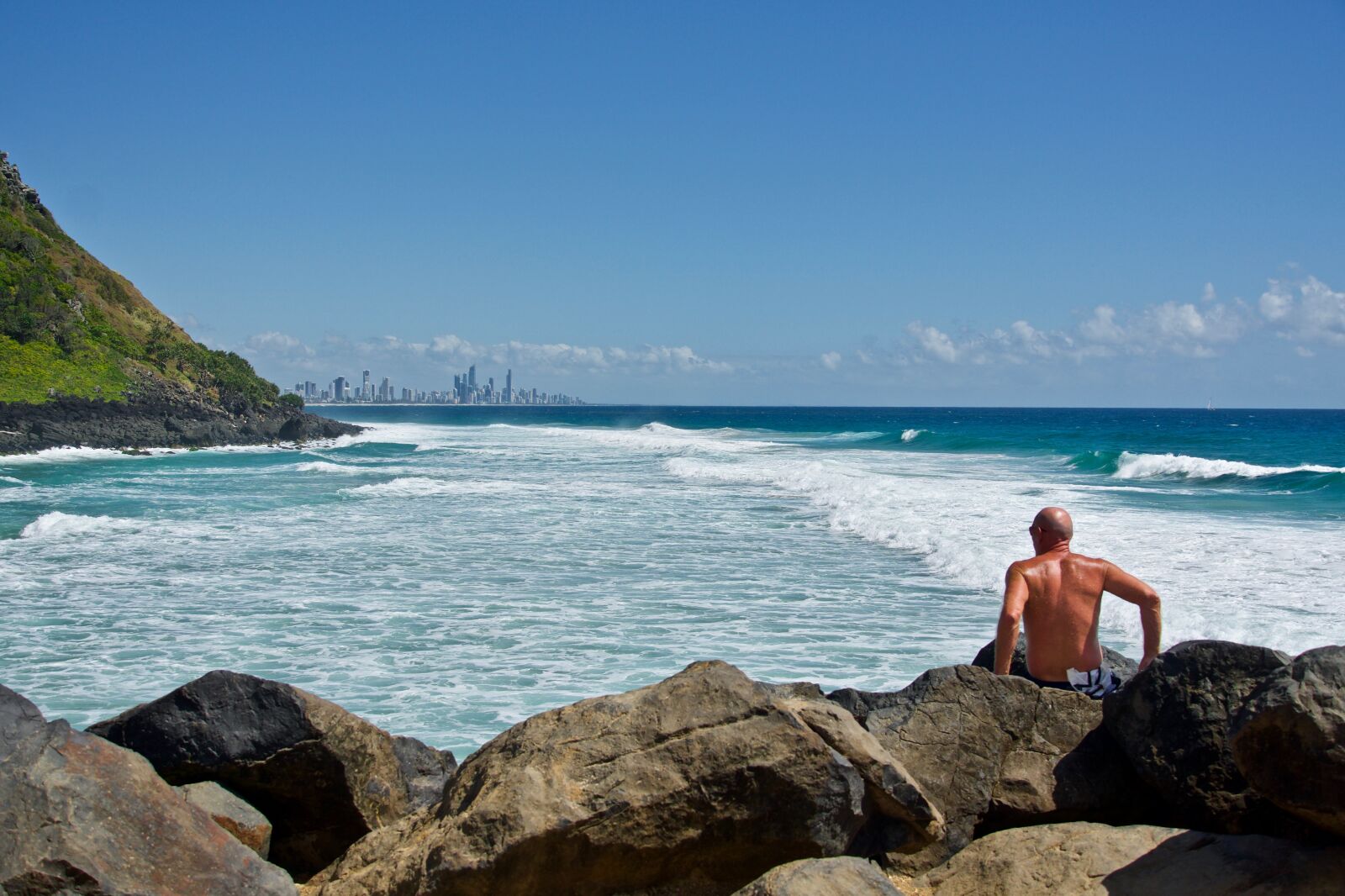 Sony E 18-135mm F3.5-5.6 OSS sample photo. Surf, view, ocean photography