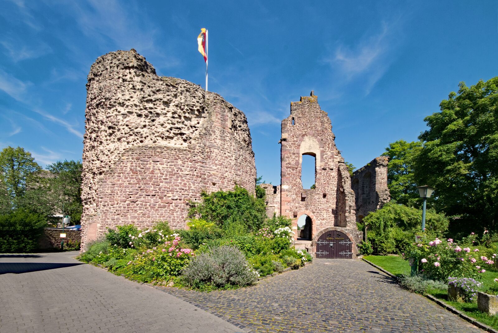 Nikon D5300 sample photo. Castle hayn, dreieich, three photography