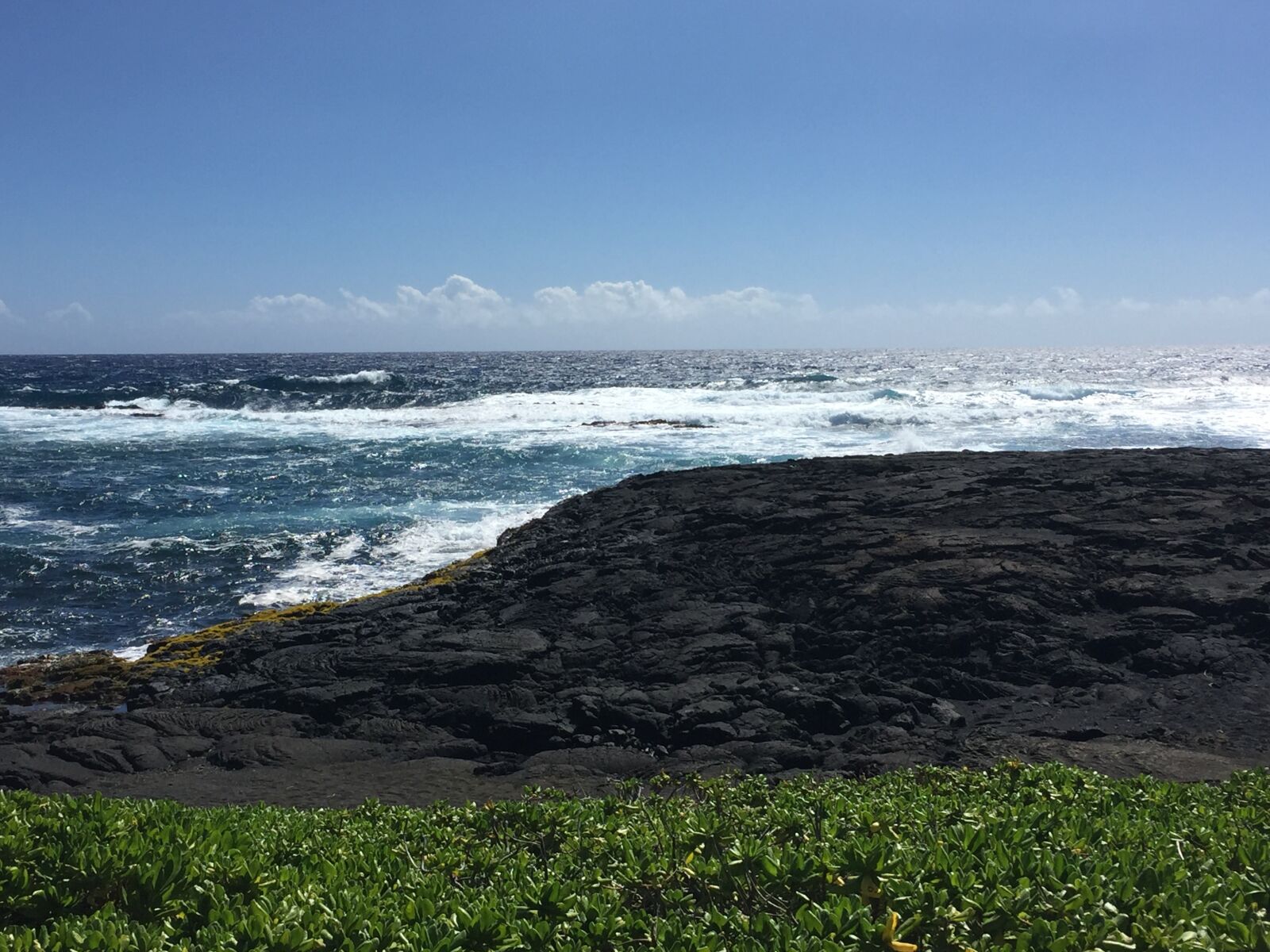 Apple iPhone 6 sample photo. The sea, black sand photography