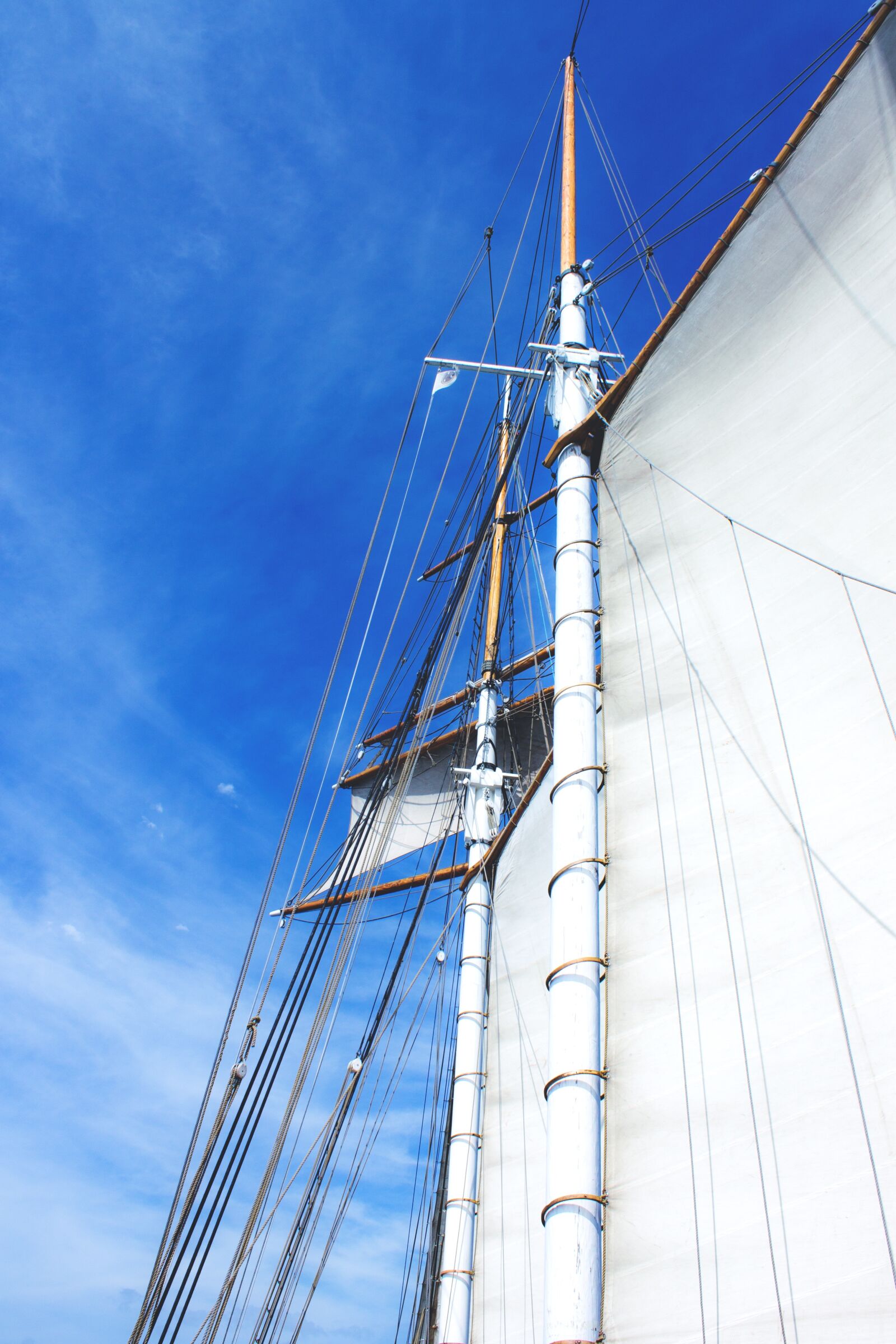 Canon EOS 1100D (EOS Rebel T3 / EOS Kiss X50) sample photo. Sail, boat, sky photography