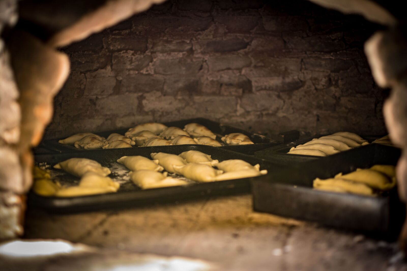 Nikon D7100 sample photo. Empanadas, tucumán, oven photography