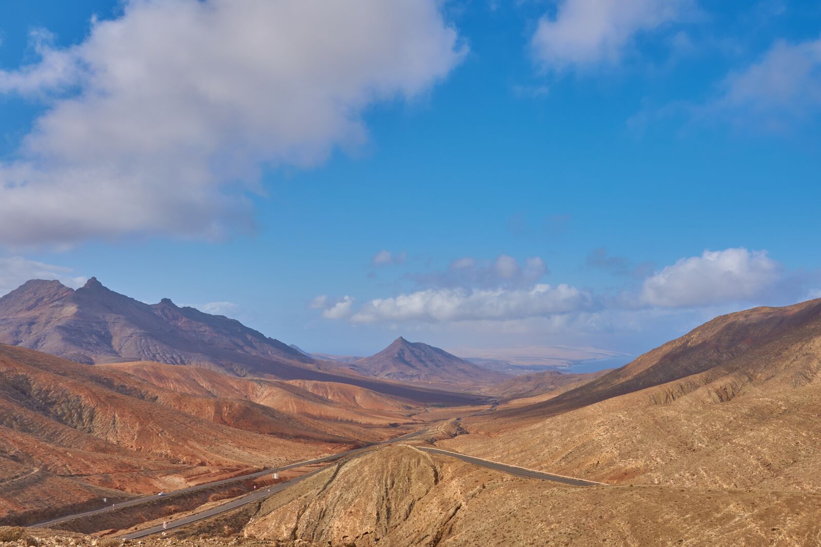 Nikon AF-S DX Nikkor 16-85mm F3.5-5.6G ED VR sample photo. Fuerteventura, viewpoint, canary islands photography