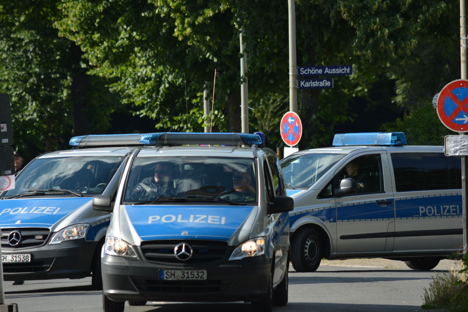 Nikon D7100 sample photo. Traffic, personal, human photography