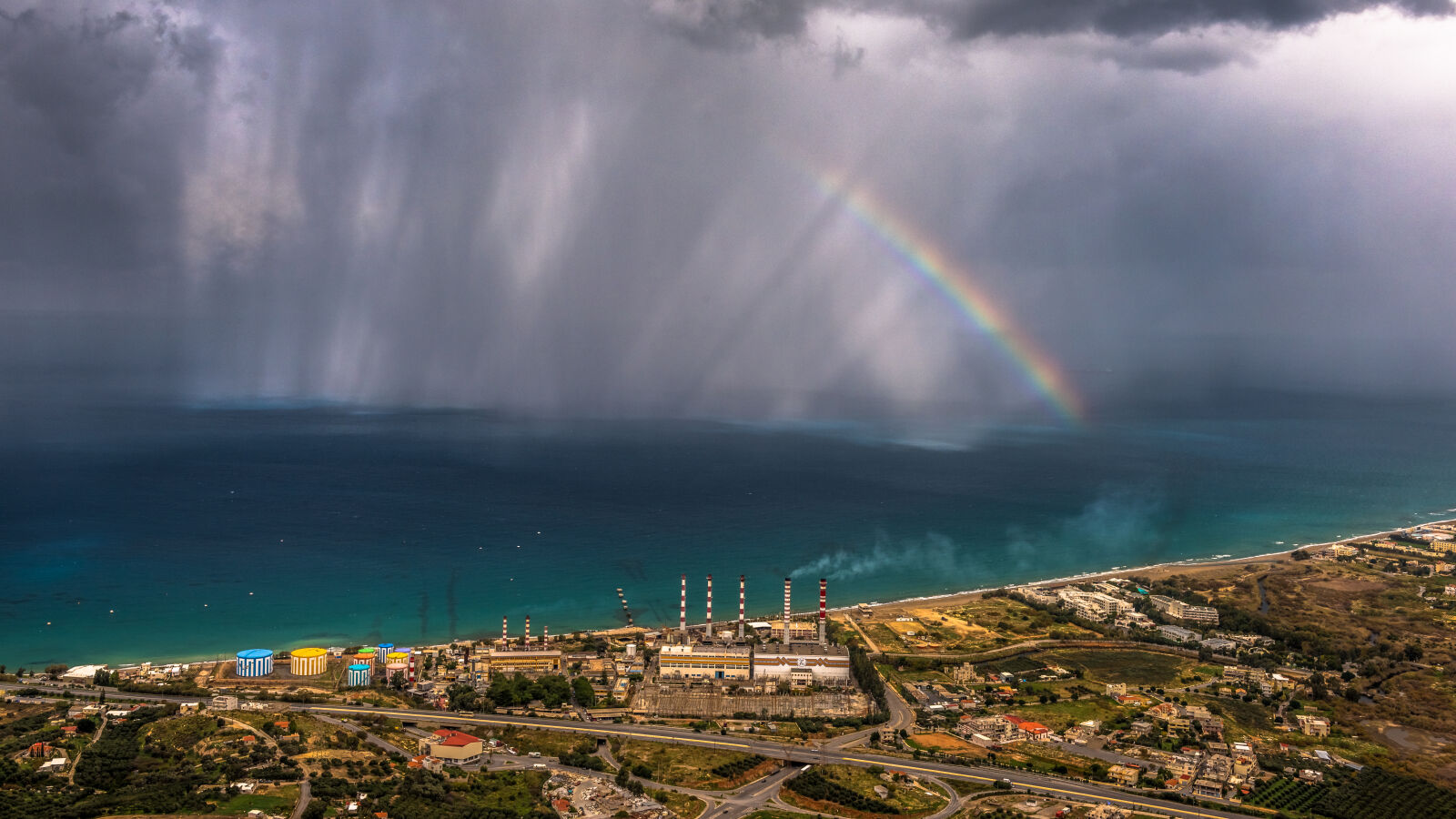 Nikon D810 sample photo. Rainbow, rainbow, colors, seawater photography