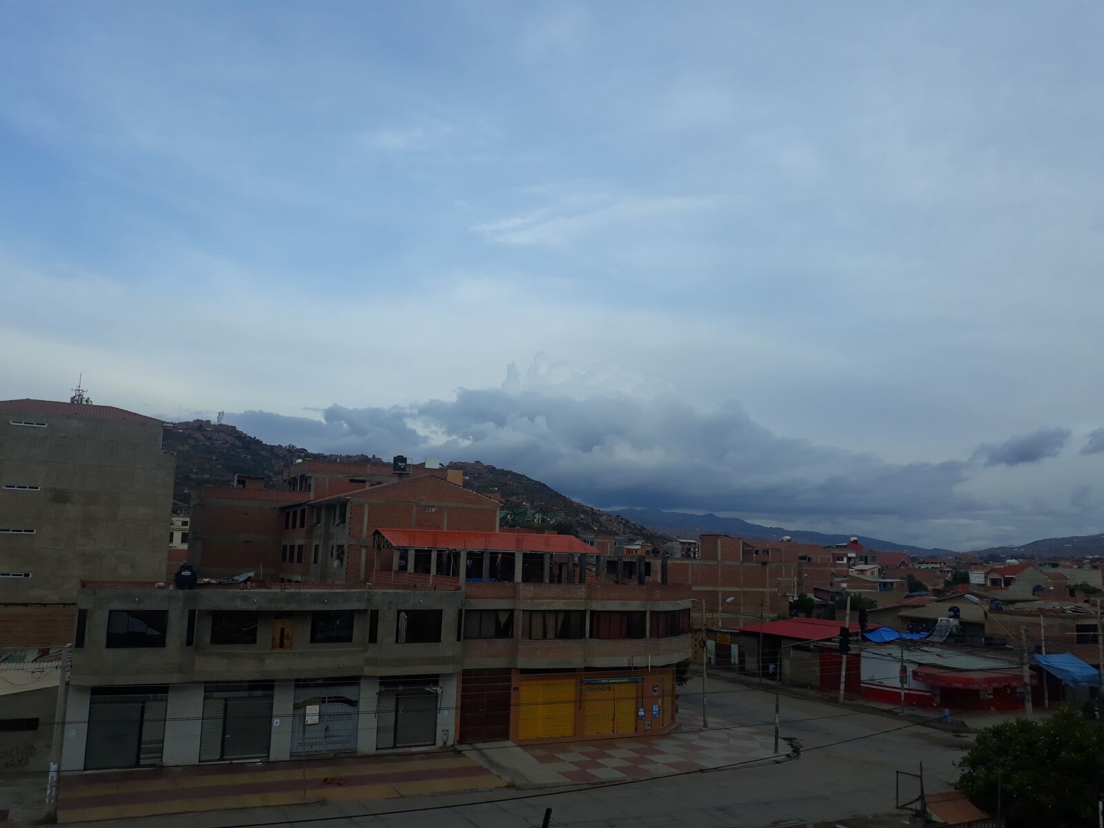 Samsung Galaxy J7 Pro sample photo. Sky, despejándose, about photography