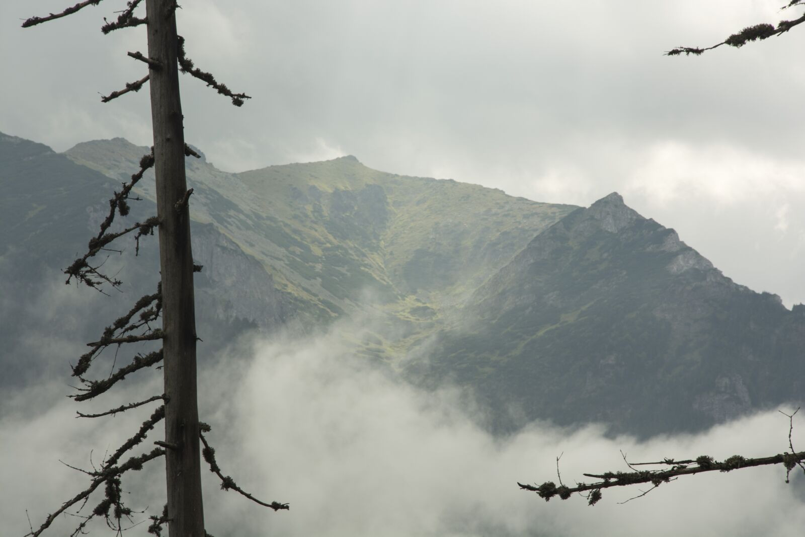 Nikon D5200 sample photo. Mountains, buried, landscape photography