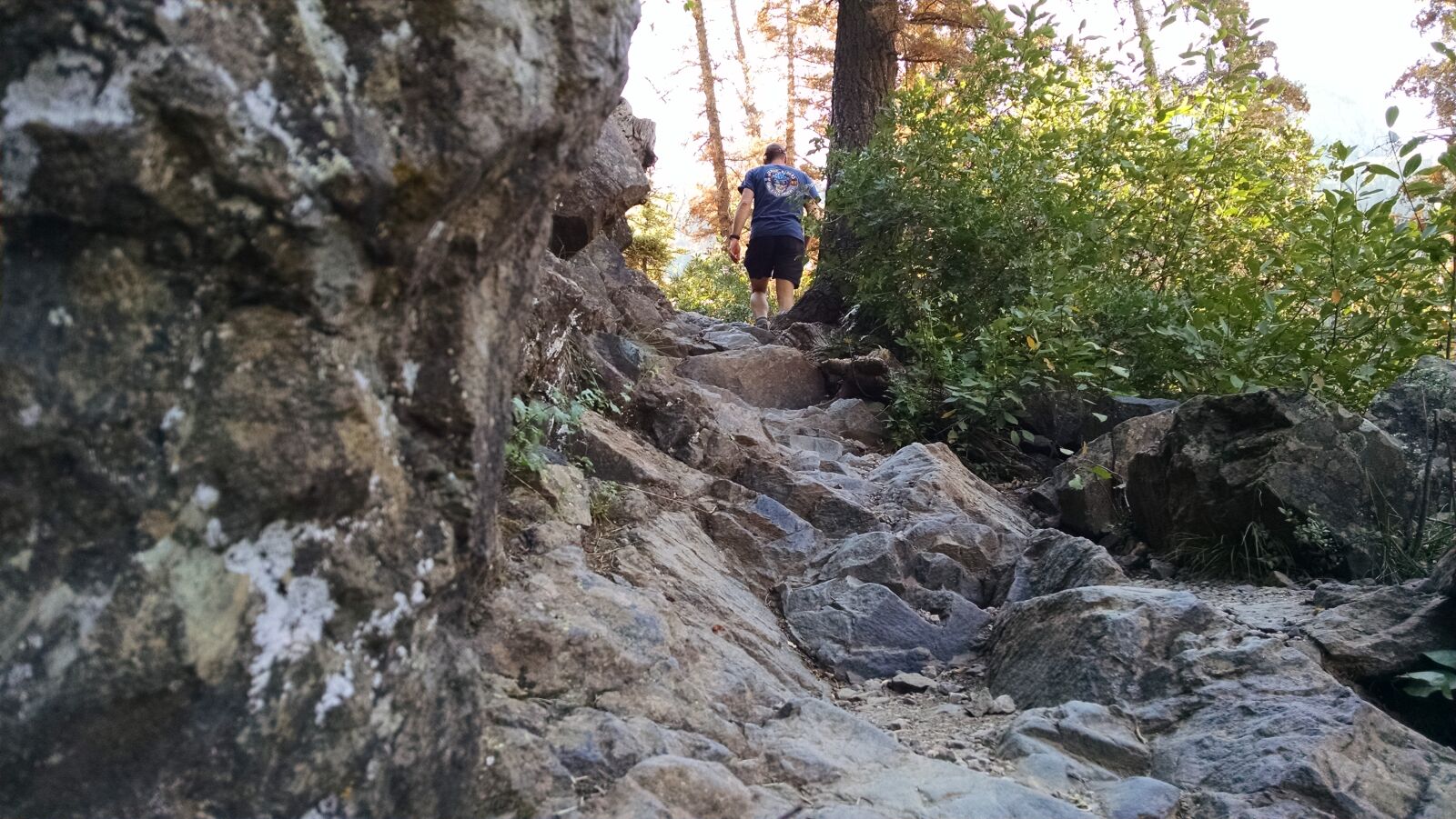 Motorola XT1080 sample photo. Hiking, rocks, walking photography