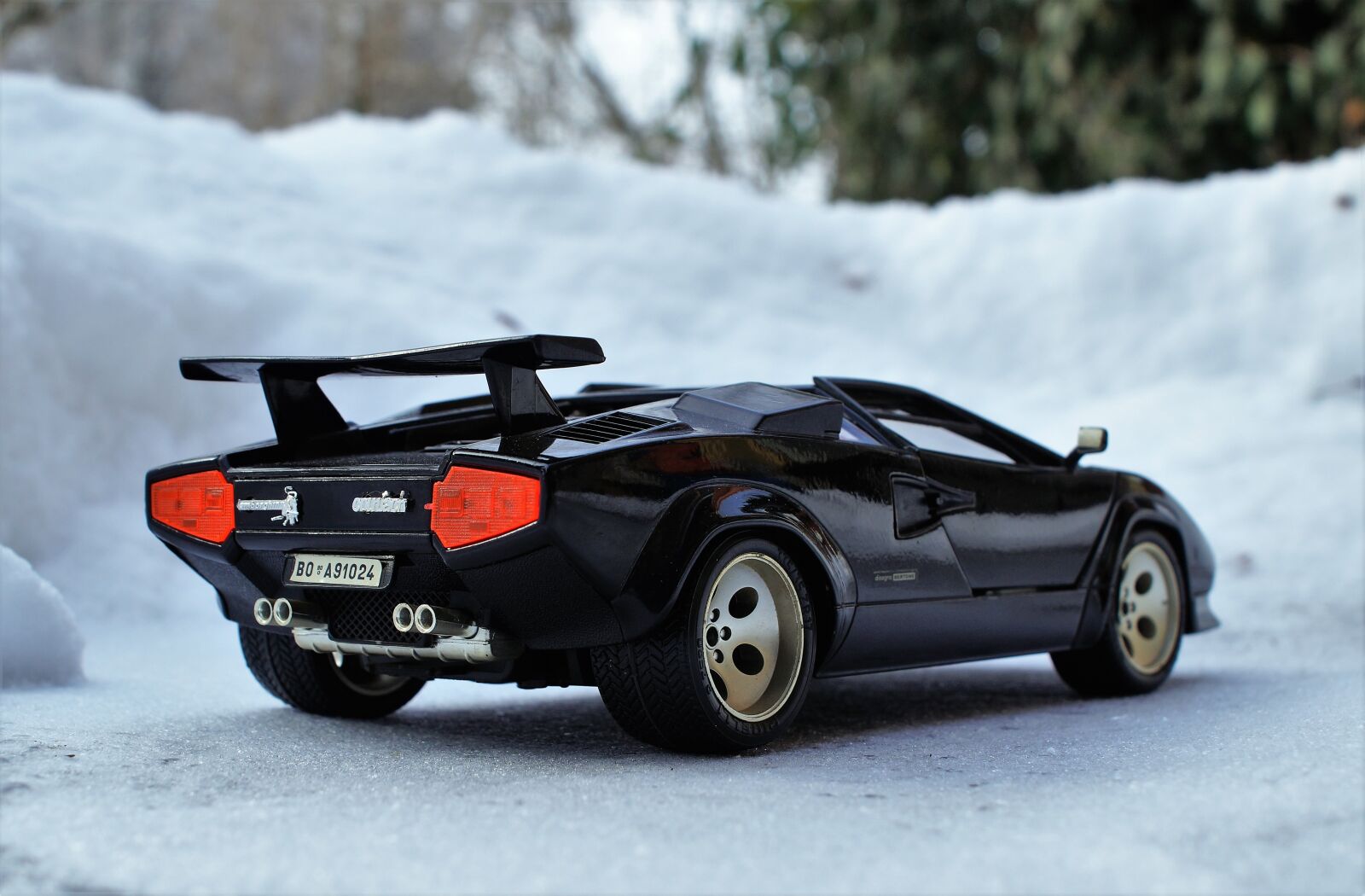 Sony DT 18-70mm F3.5-5.6 sample photo. Model car, auto, lamborghini photography