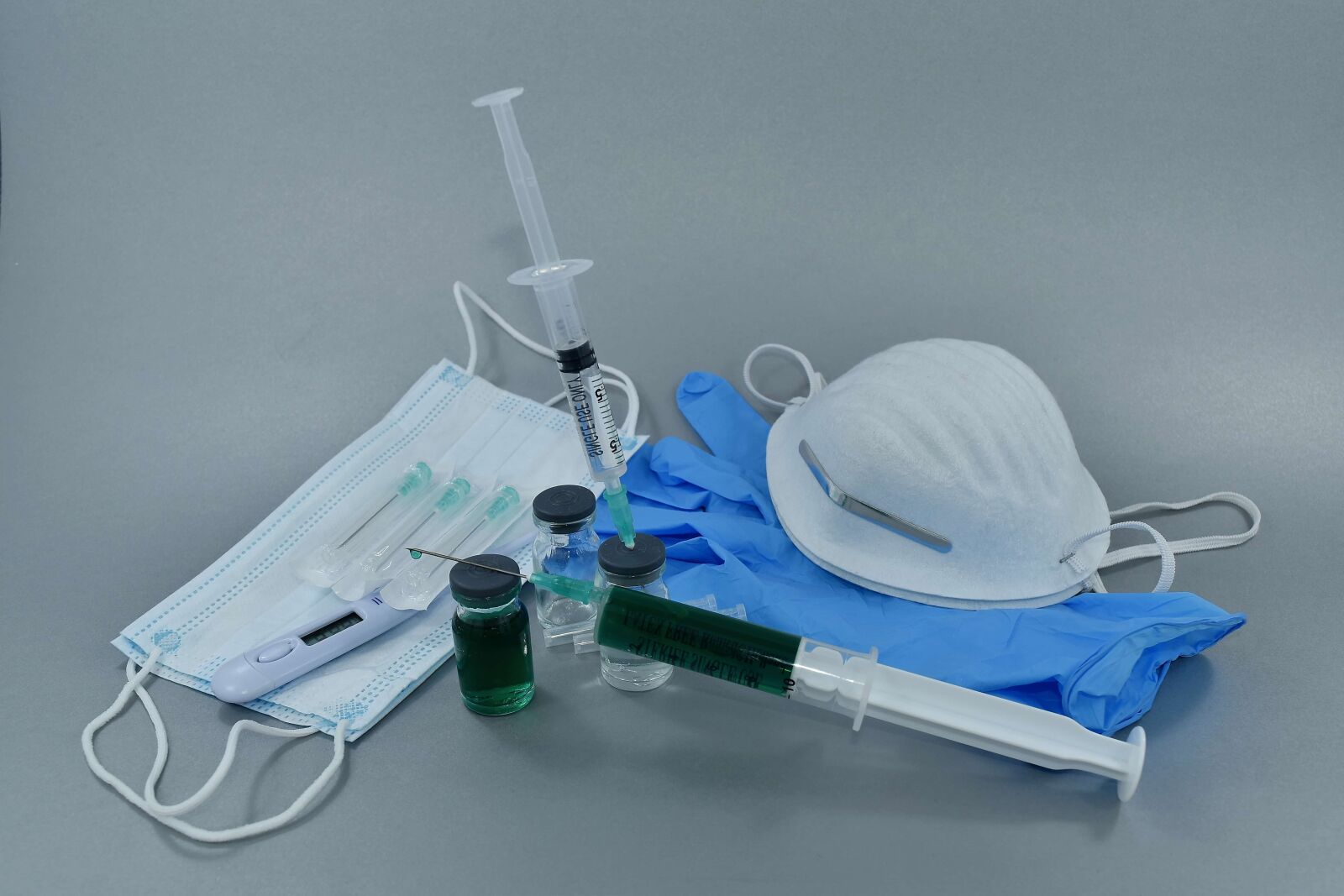 Nikon D5500 sample photo. Antibacterial, antibiotic, antibody, face photography
