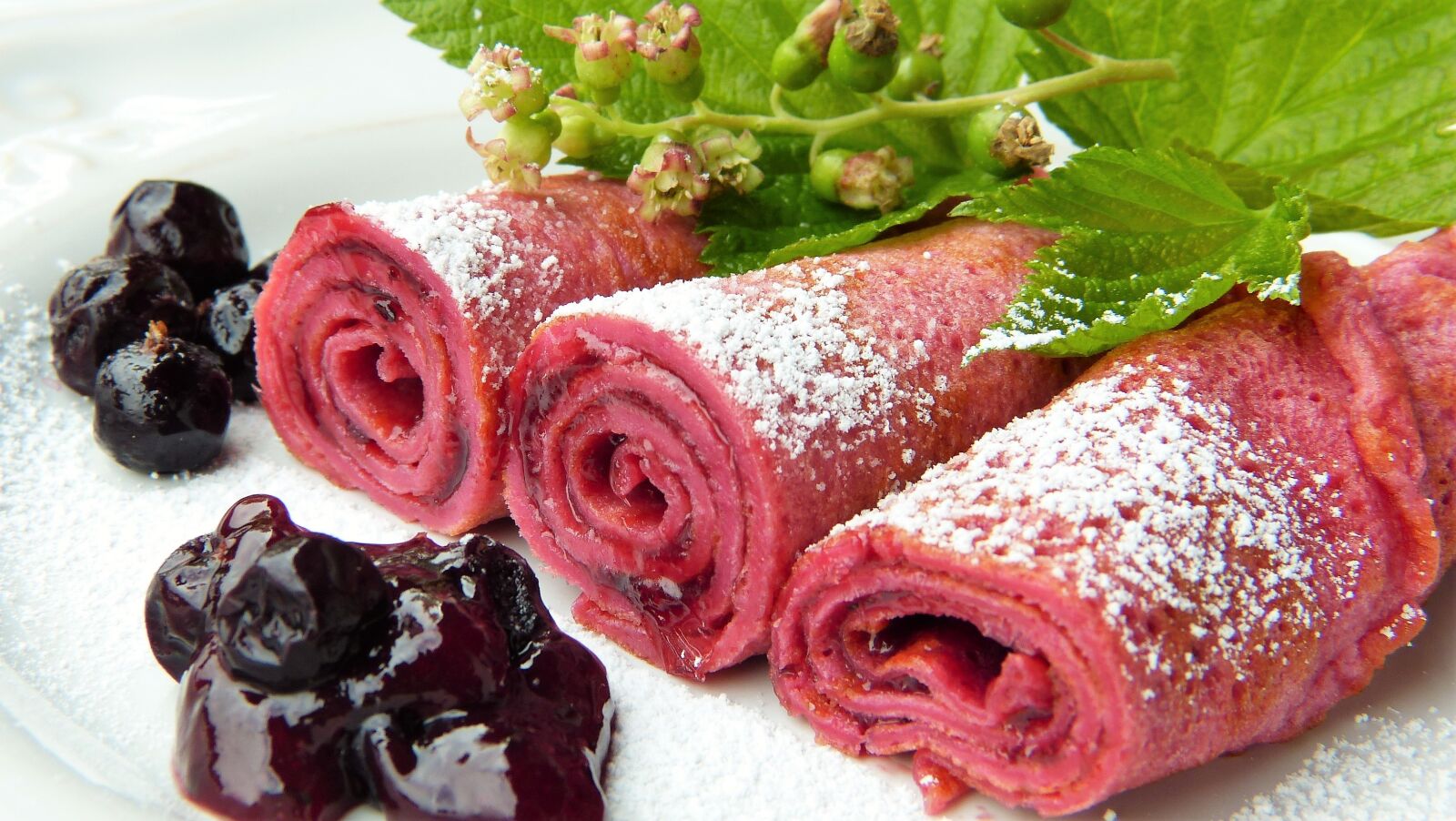 Panasonic Lumix DMC-FZ150 sample photo. Pancake, filled, jam photography