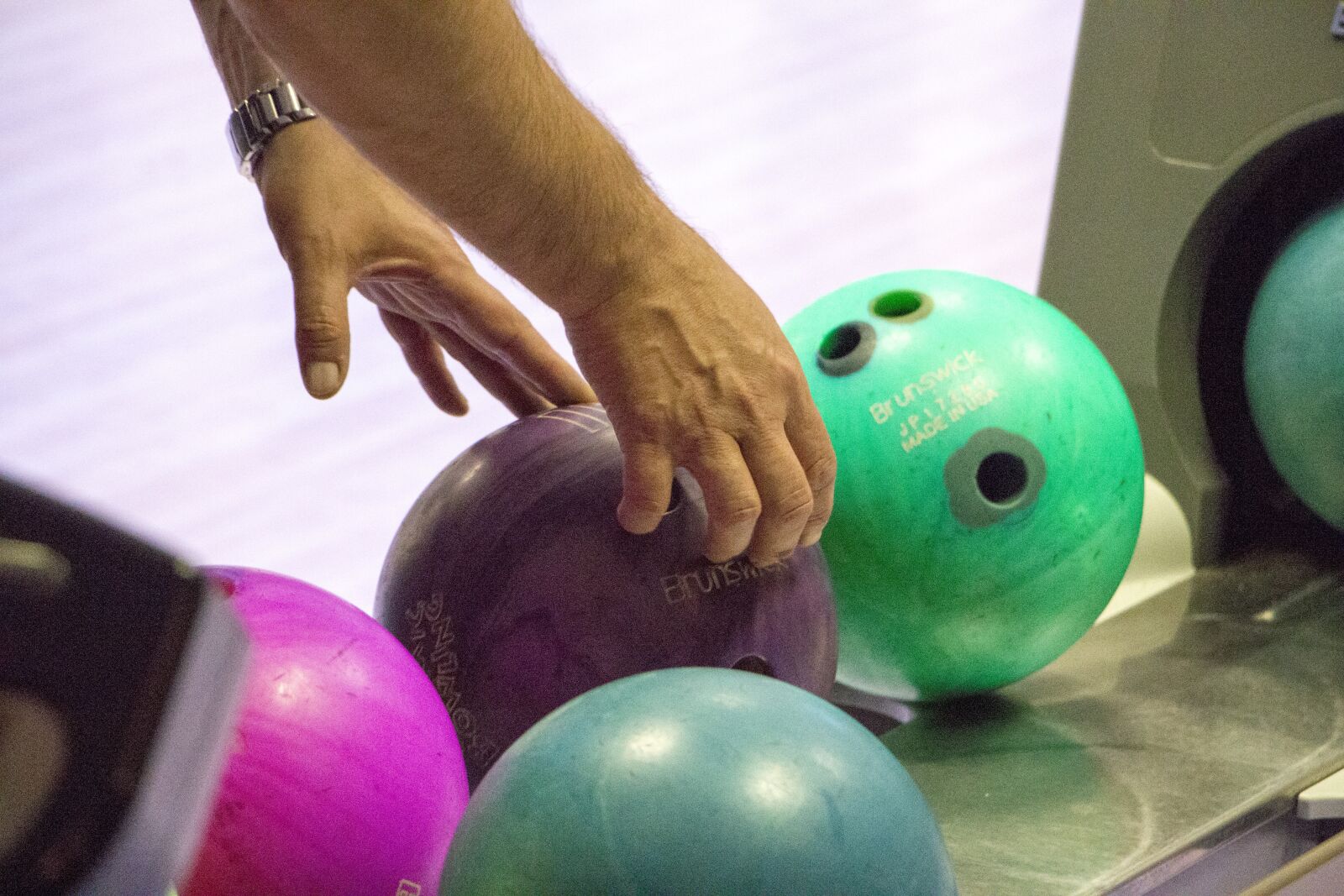 Canon EOS 70D sample photo. Bowling, sphere, sport photography