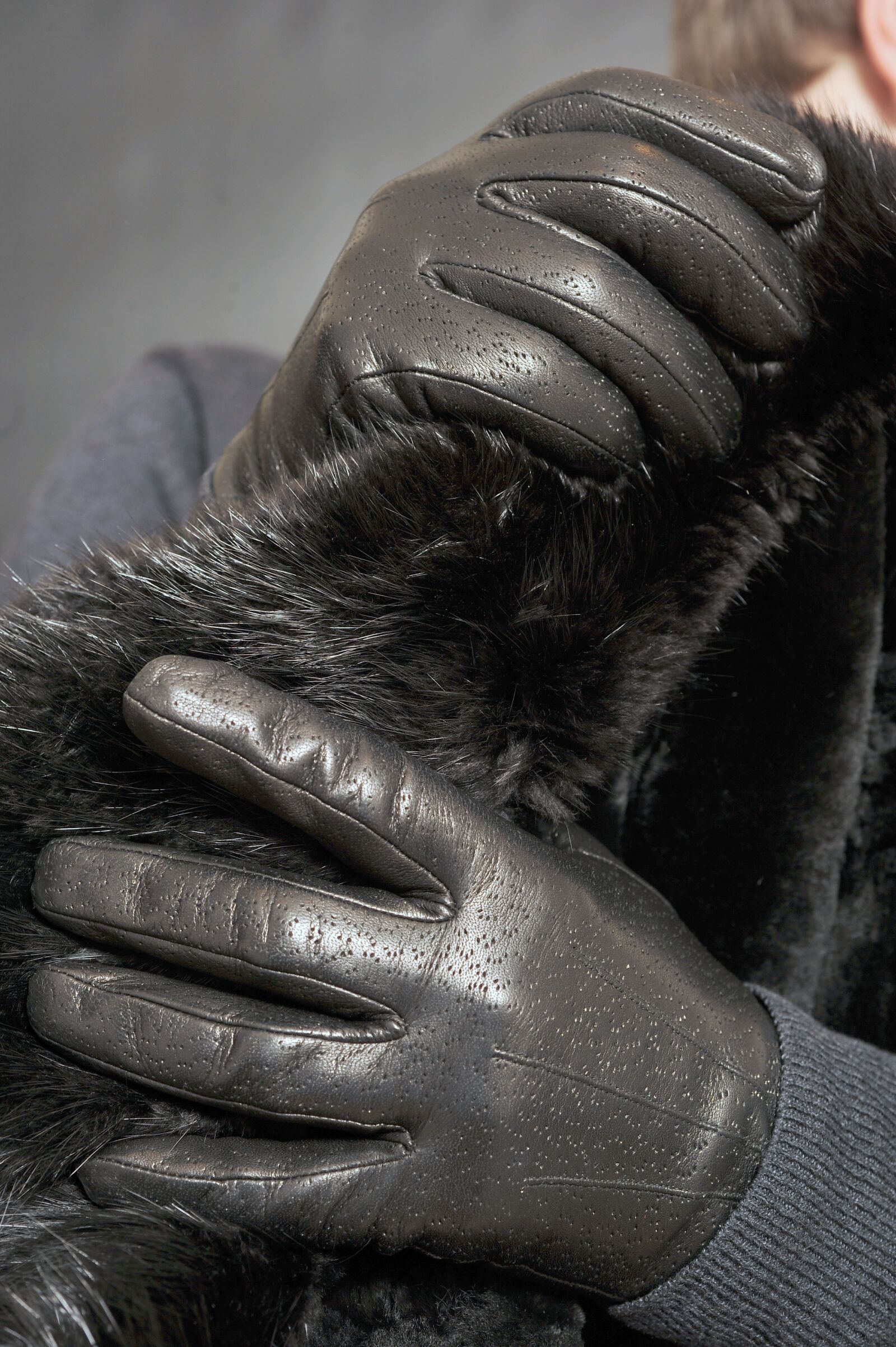 Nikon D3S sample photo. Leather, leather gloves, gloves photography