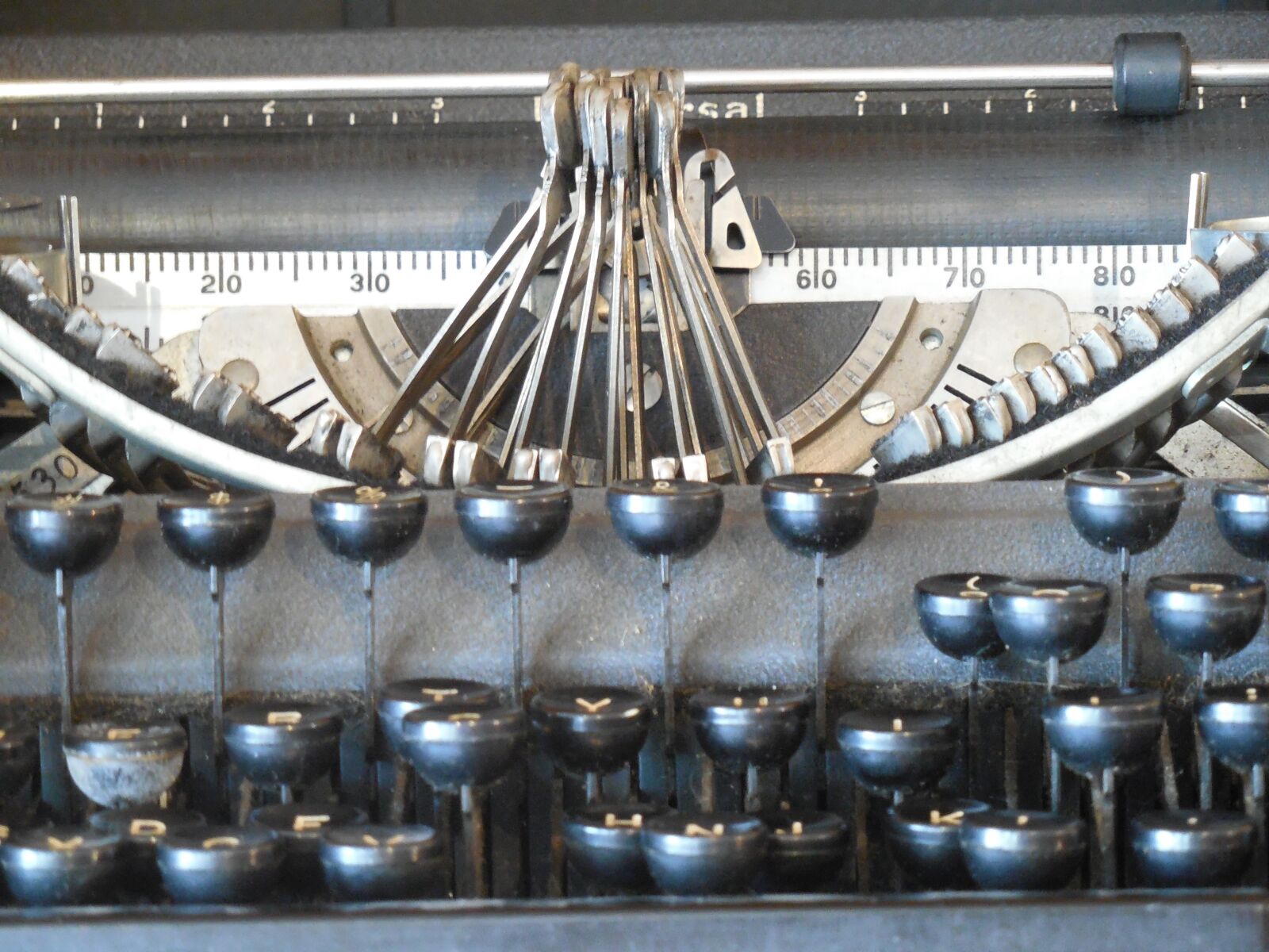 Nikon COOLPIX L620 sample photo. Typewriter, vintage, vintage typewriter photography