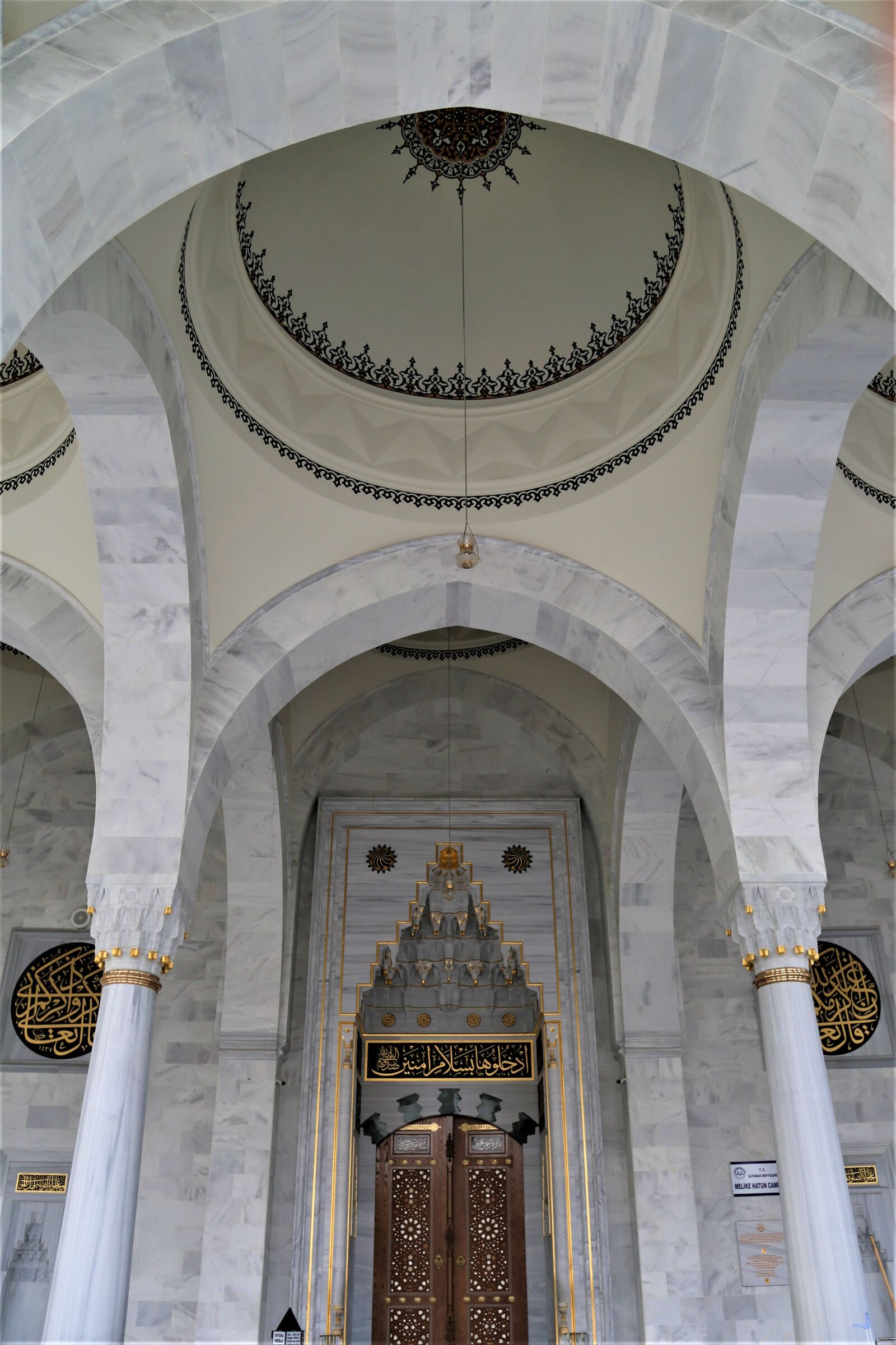 Canon EF 24-105mm F4L IS USM sample photo. Architecture, travel, religion photography