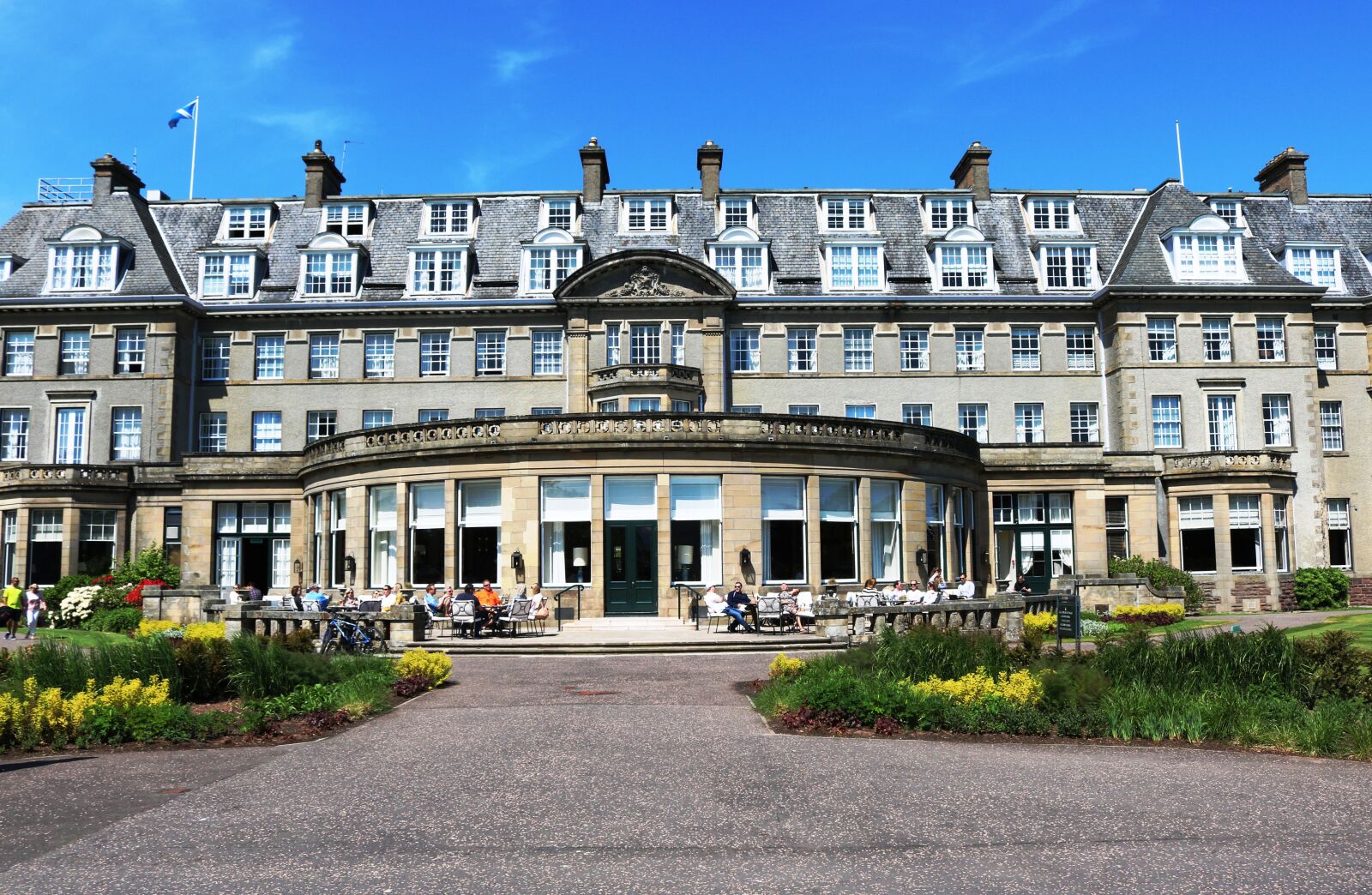 Canon EOS 750D (EOS Rebel T6i / EOS Kiss X8i) sample photo. Gleneagles hotel, scotland, hotel photography