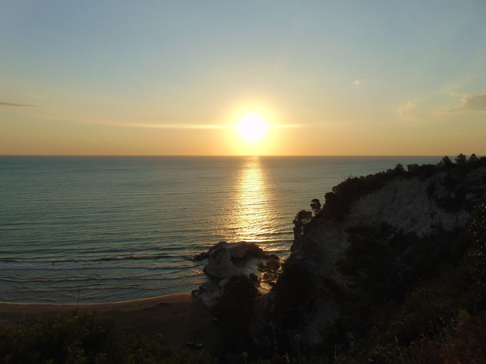 Sony Cyber-shot DSC-H300 sample photo. Dawn, beach, sea photography