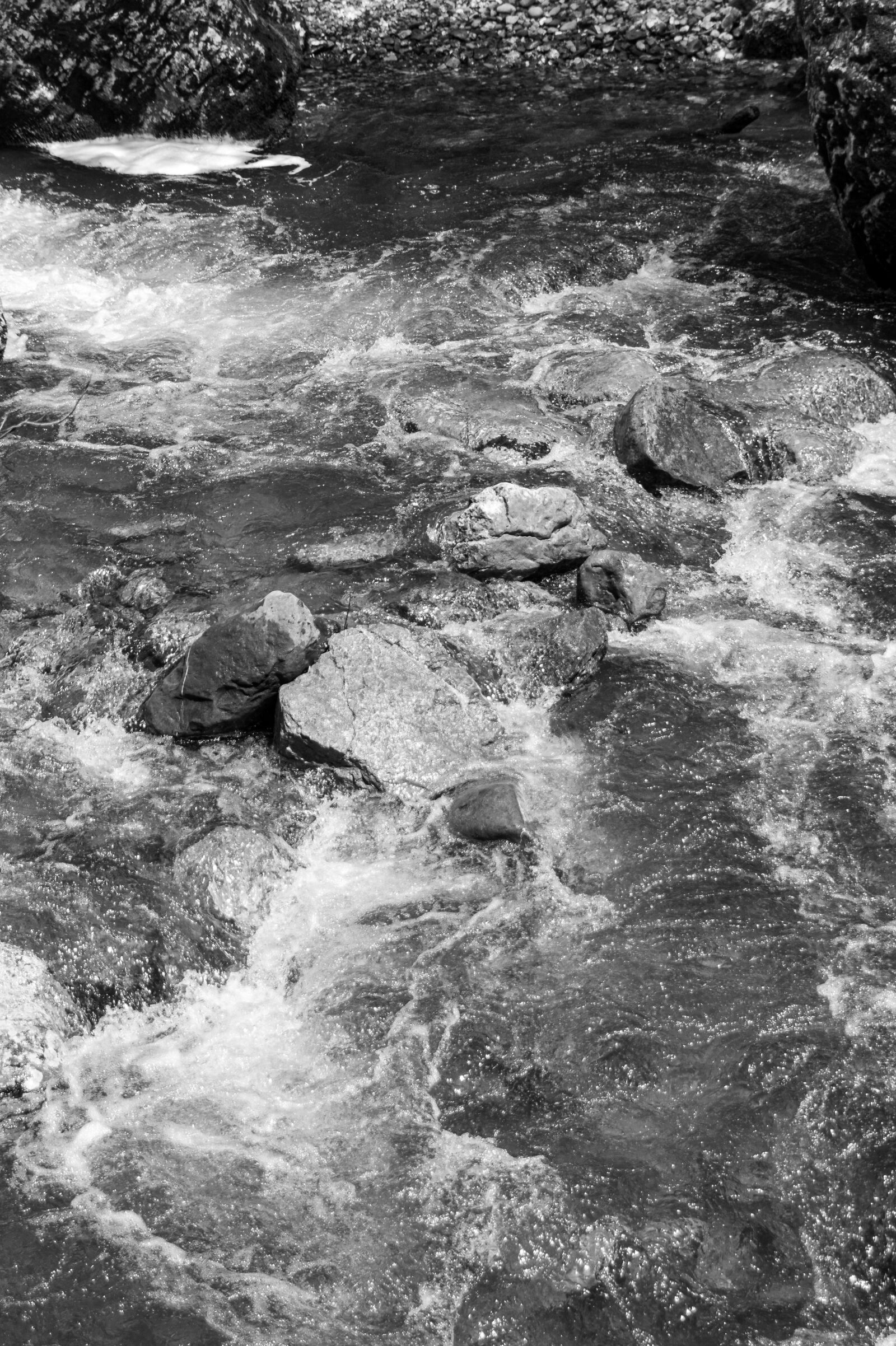 Sony SLT-A58 sample photo. Black and white, water photography