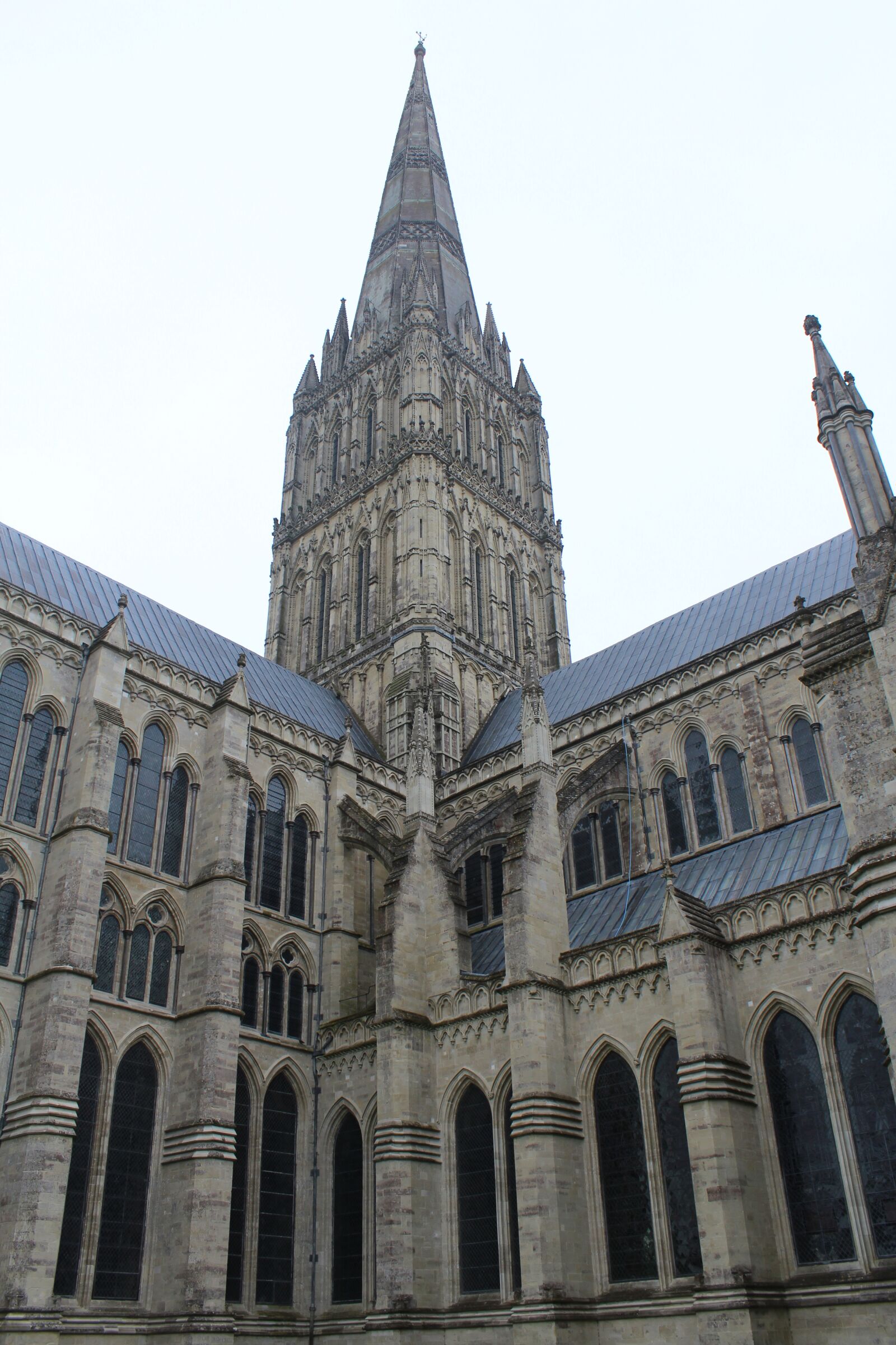 Canon EOS 600D (Rebel EOS T3i / EOS Kiss X5) sample photo. Salisbury, cathedral, church photography