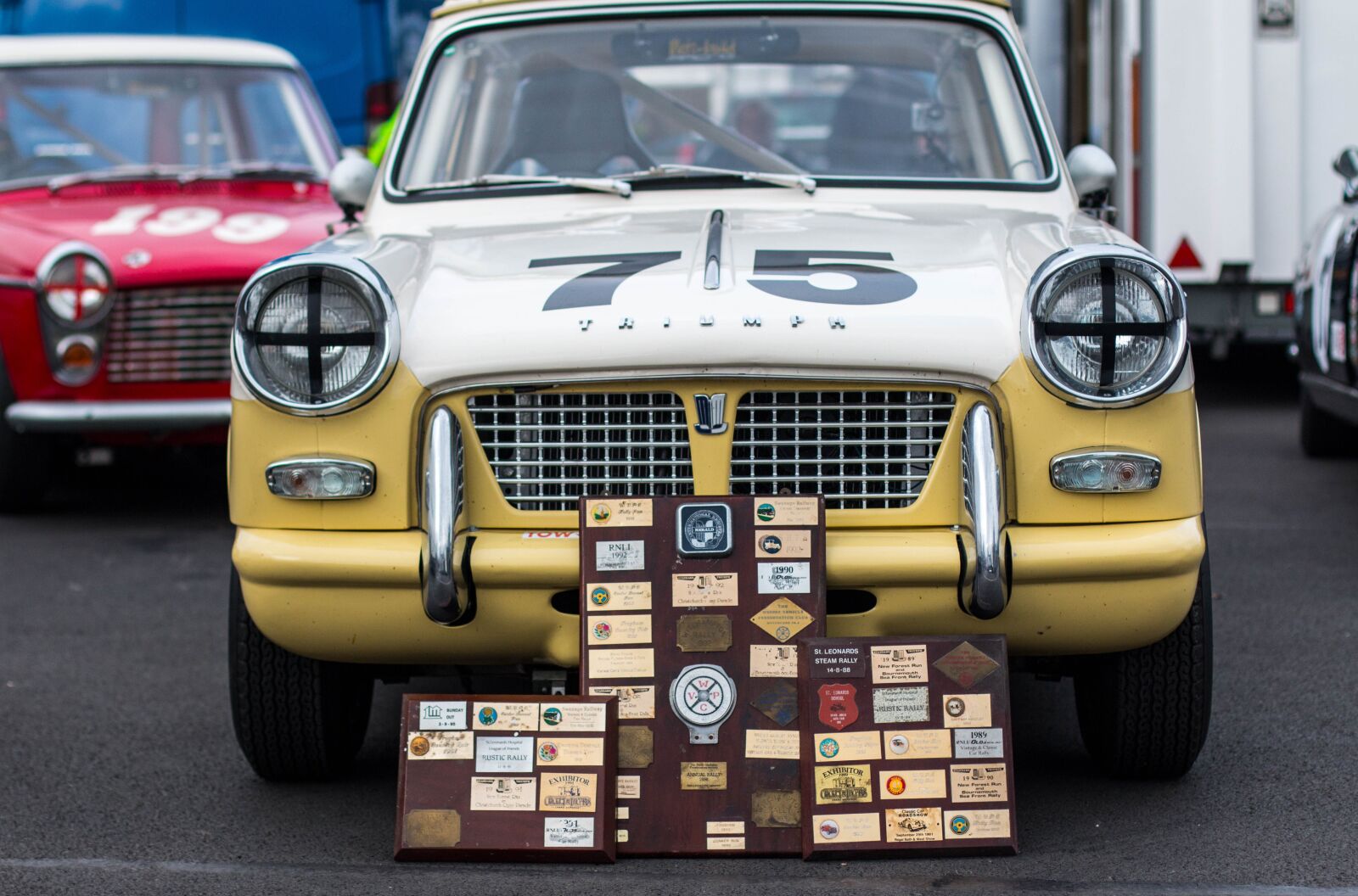 Canon EOS 70D + Canon EF 50mm F1.4 USM sample photo. Classic car, classic race photography
