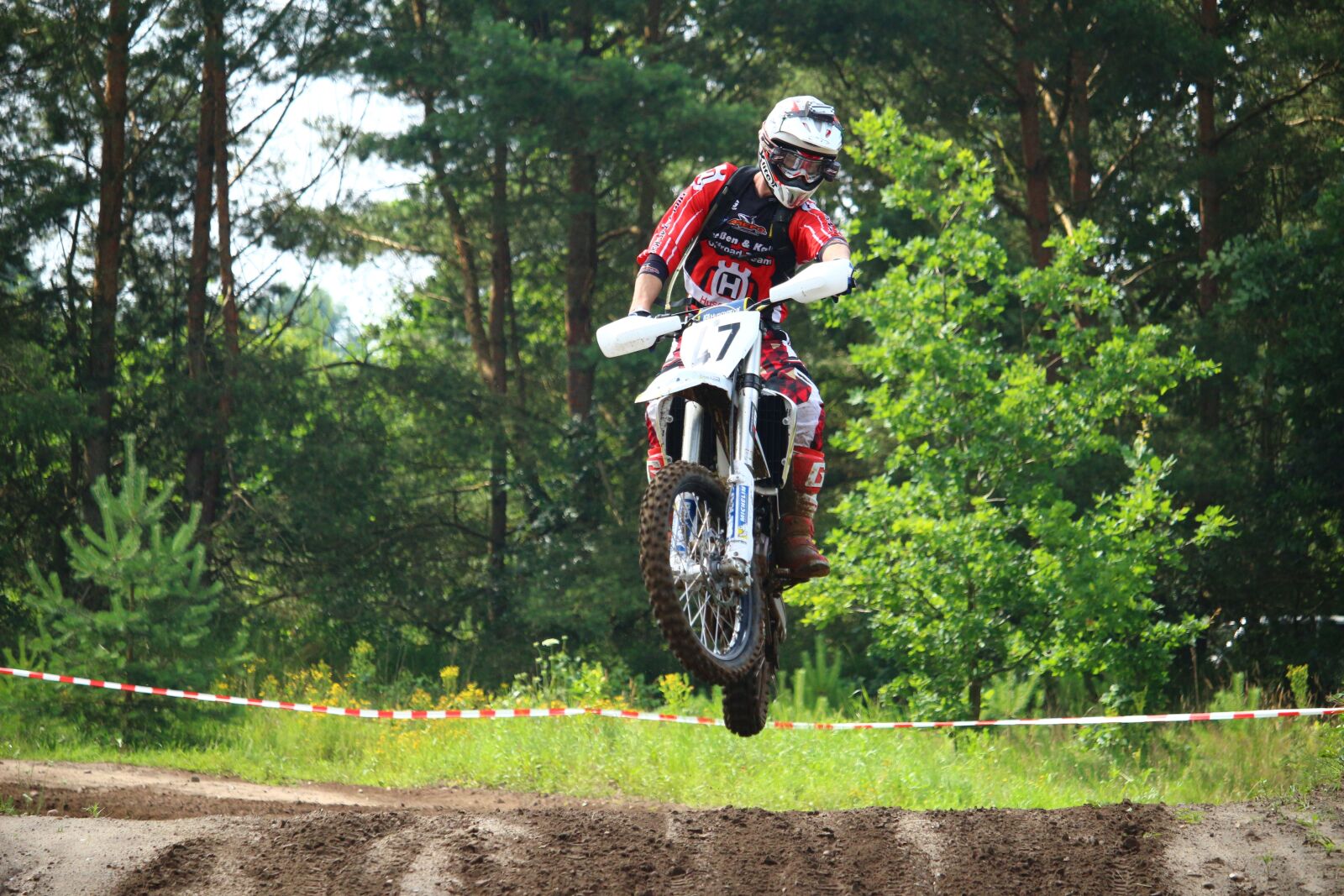 Canon EOS 100D (EOS Rebel SL1 / EOS Kiss X7) sample photo. Motorcycle, motocross, jump photography