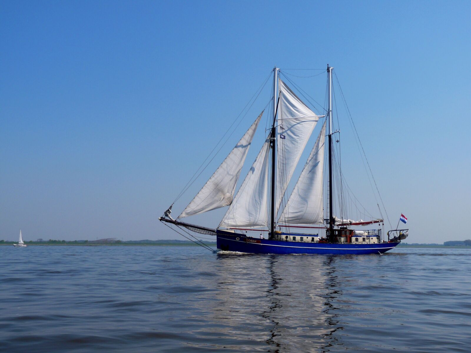 Panasonic Lumix DMC-FZ28 sample photo. Sailing vessel, boat, maritime photography