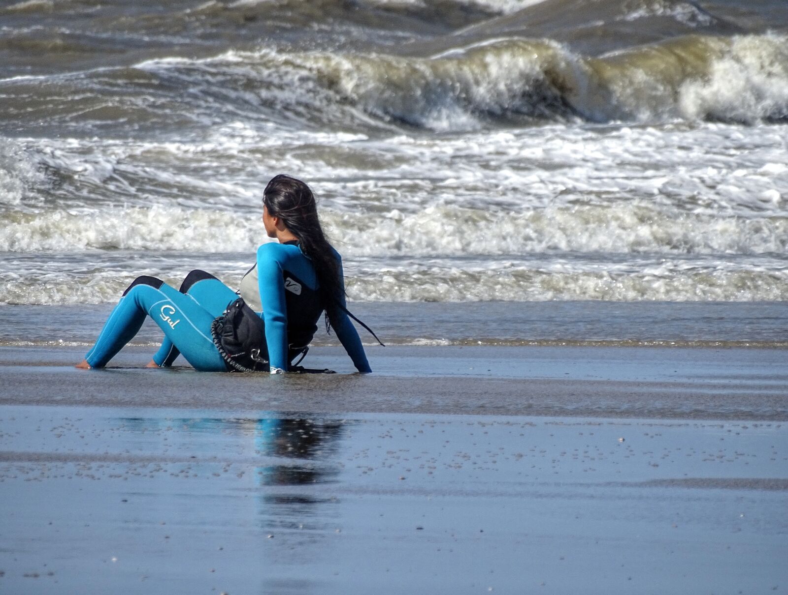 Sony Cyber-shot DSC-HX400V sample photo. Beach, woman, sea photography