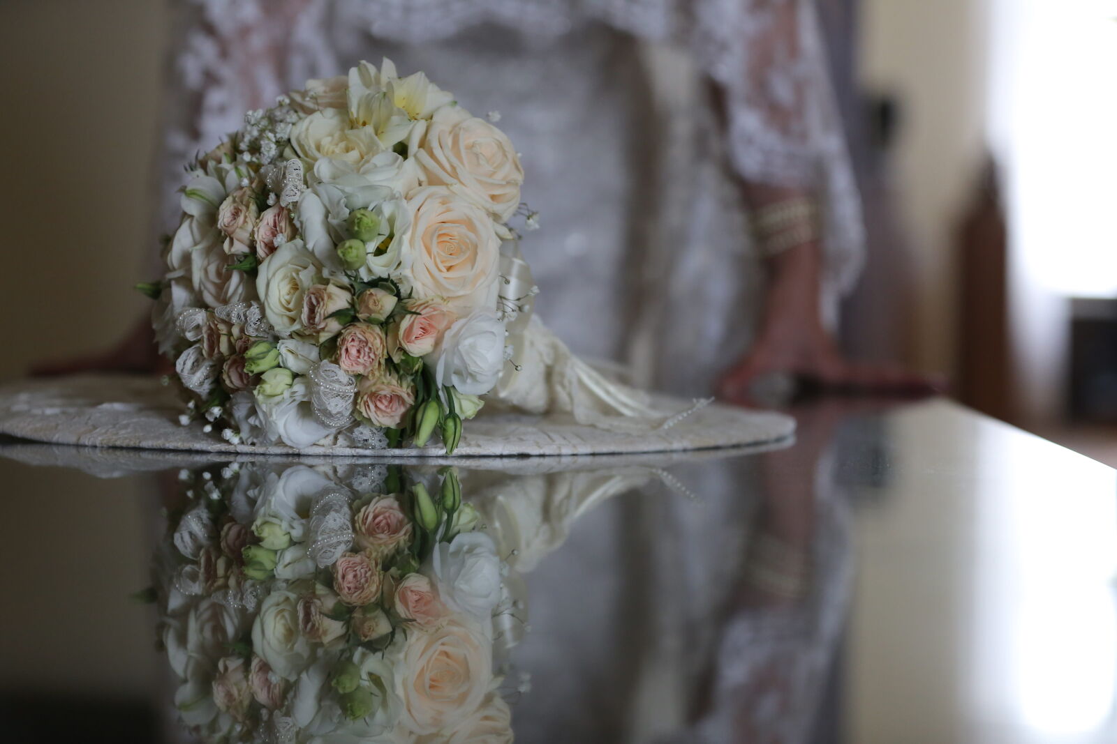 Canon EOS 5D Mark III sample photo. Bouquet, bride, dress, furniture photography