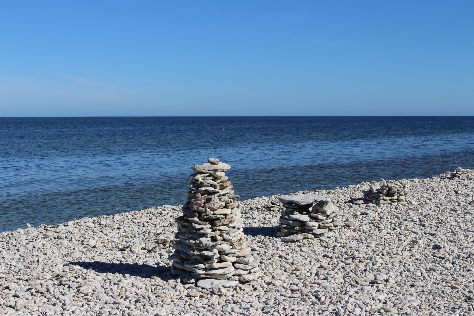Canon EOS 700D (EOS Rebel T5i / EOS Kiss X7i) sample photo. Stone, mountain, stone beach photography