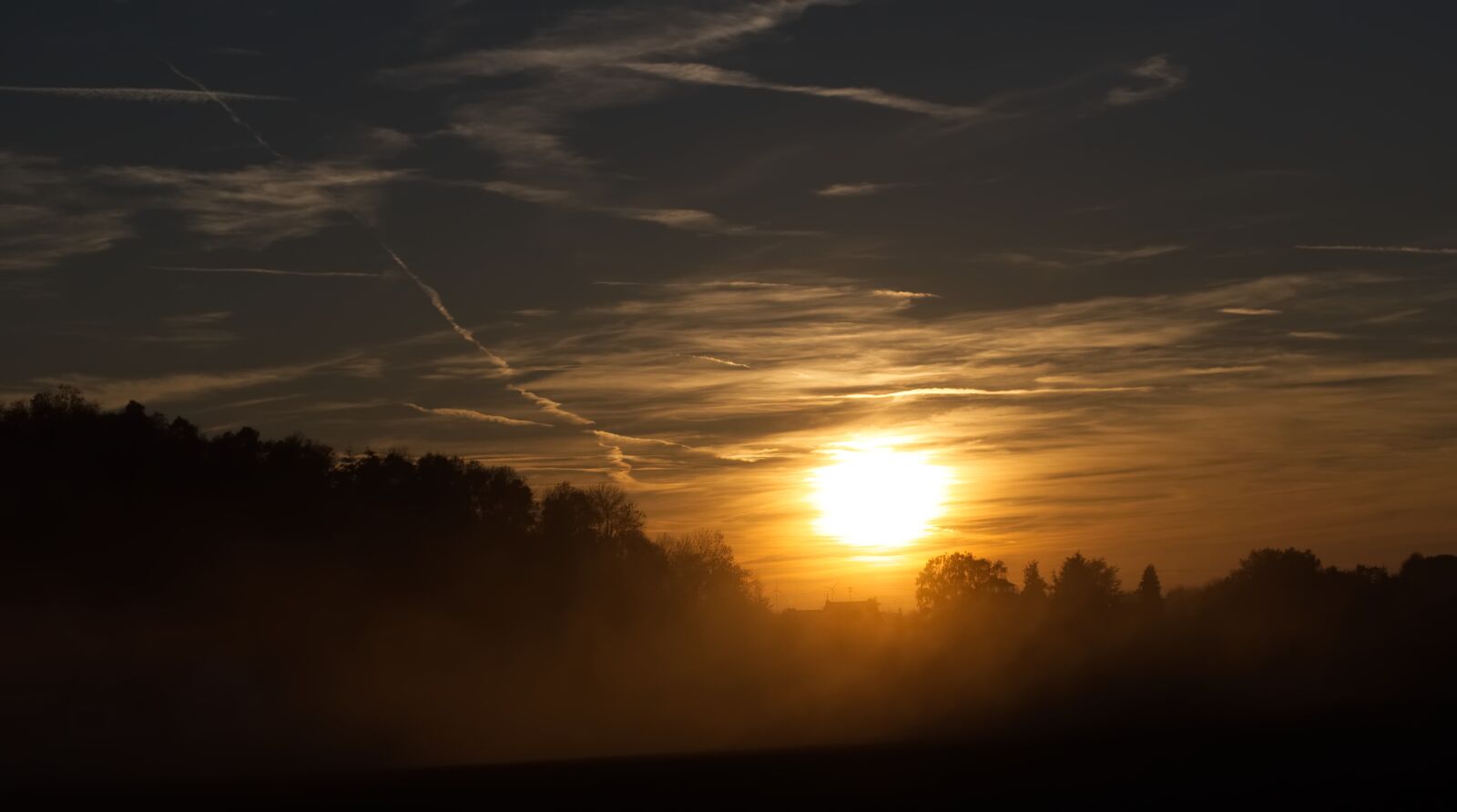 Nikon D5500 sample photo. Sun, fog, landscape photography