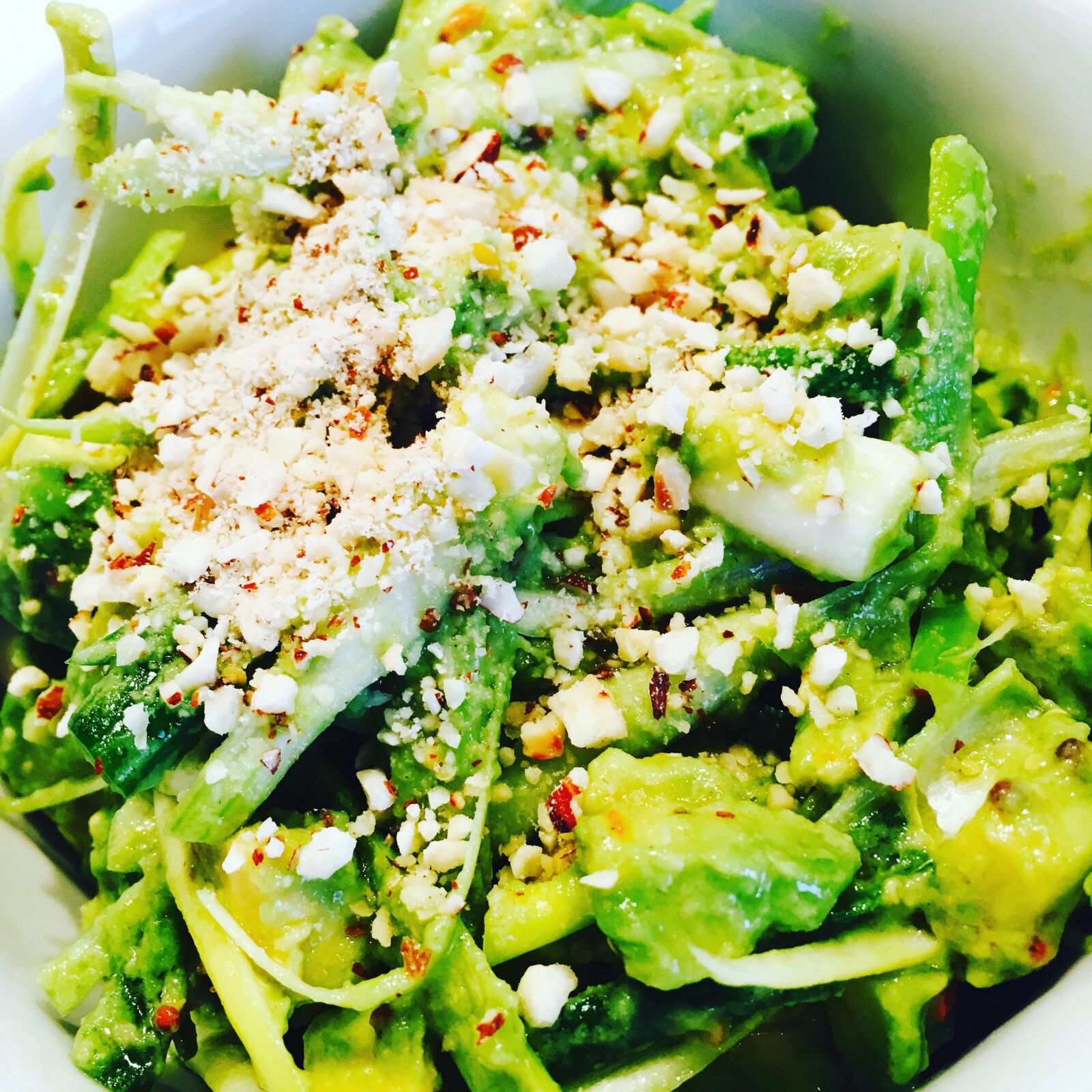 iPhone 6s Plus back camera 4.15mm f/2.2 sample photo. Food, avocado, salad photography
