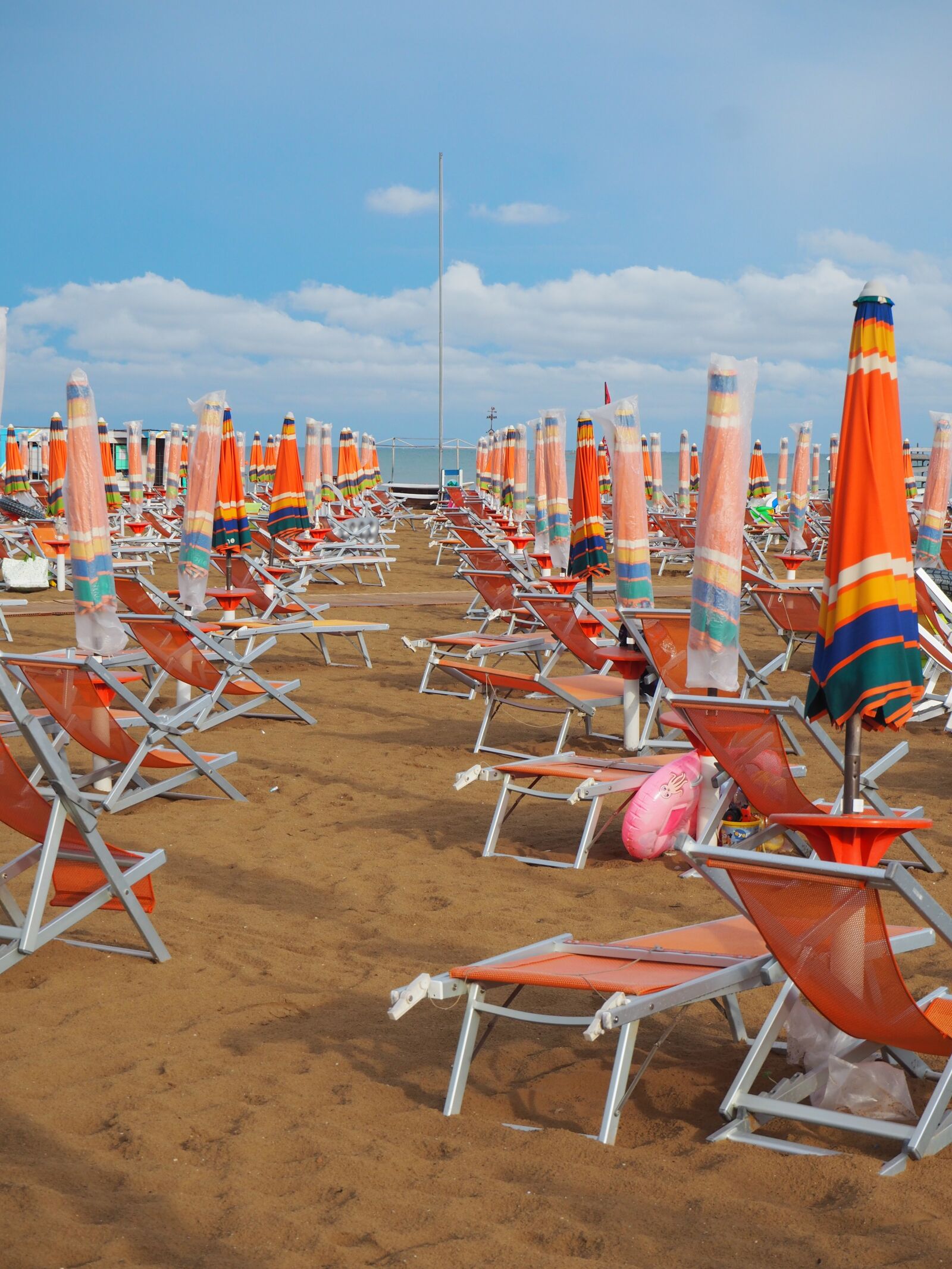 Olympus OM-D E-M10 sample photo. Liège, beach, sea photography