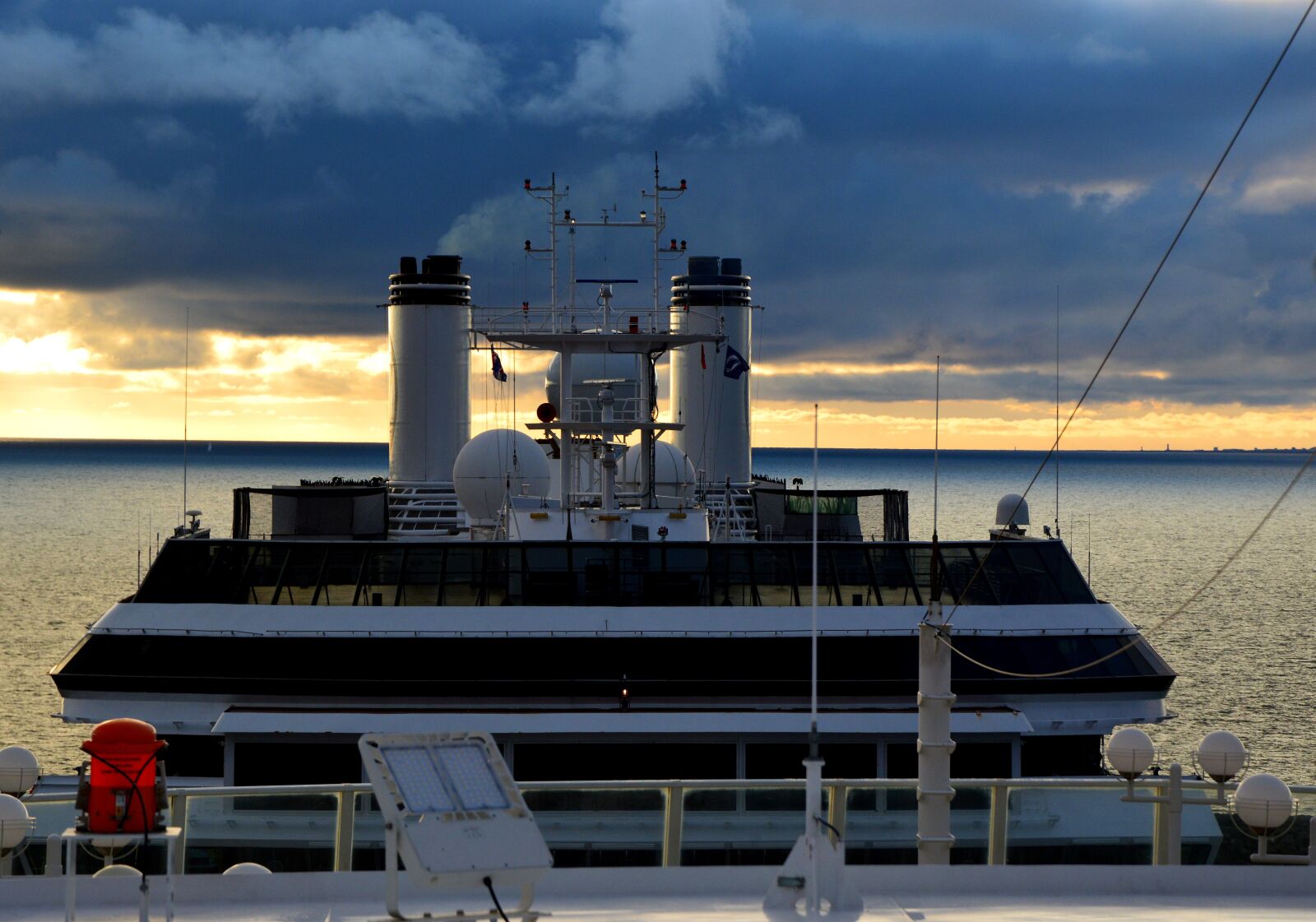 Nikon D3200 sample photo. Ship, cruise, abendstimmung photography