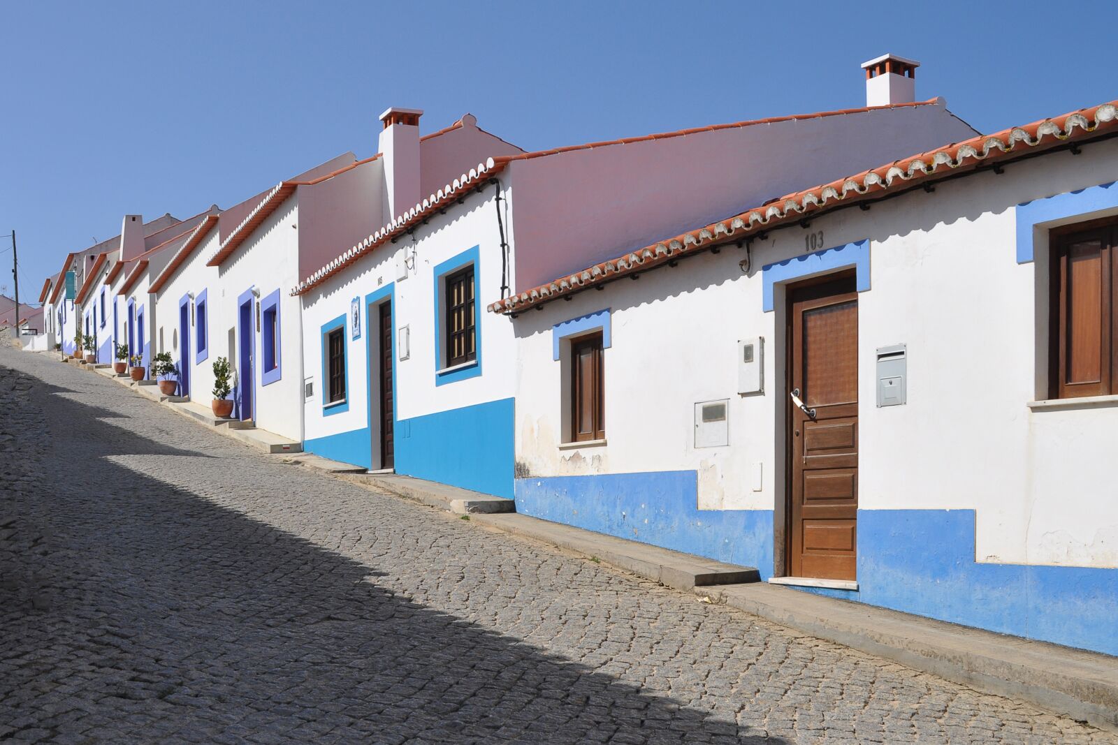 Nikon D90 sample photo. Architecture, portugal, houses photography