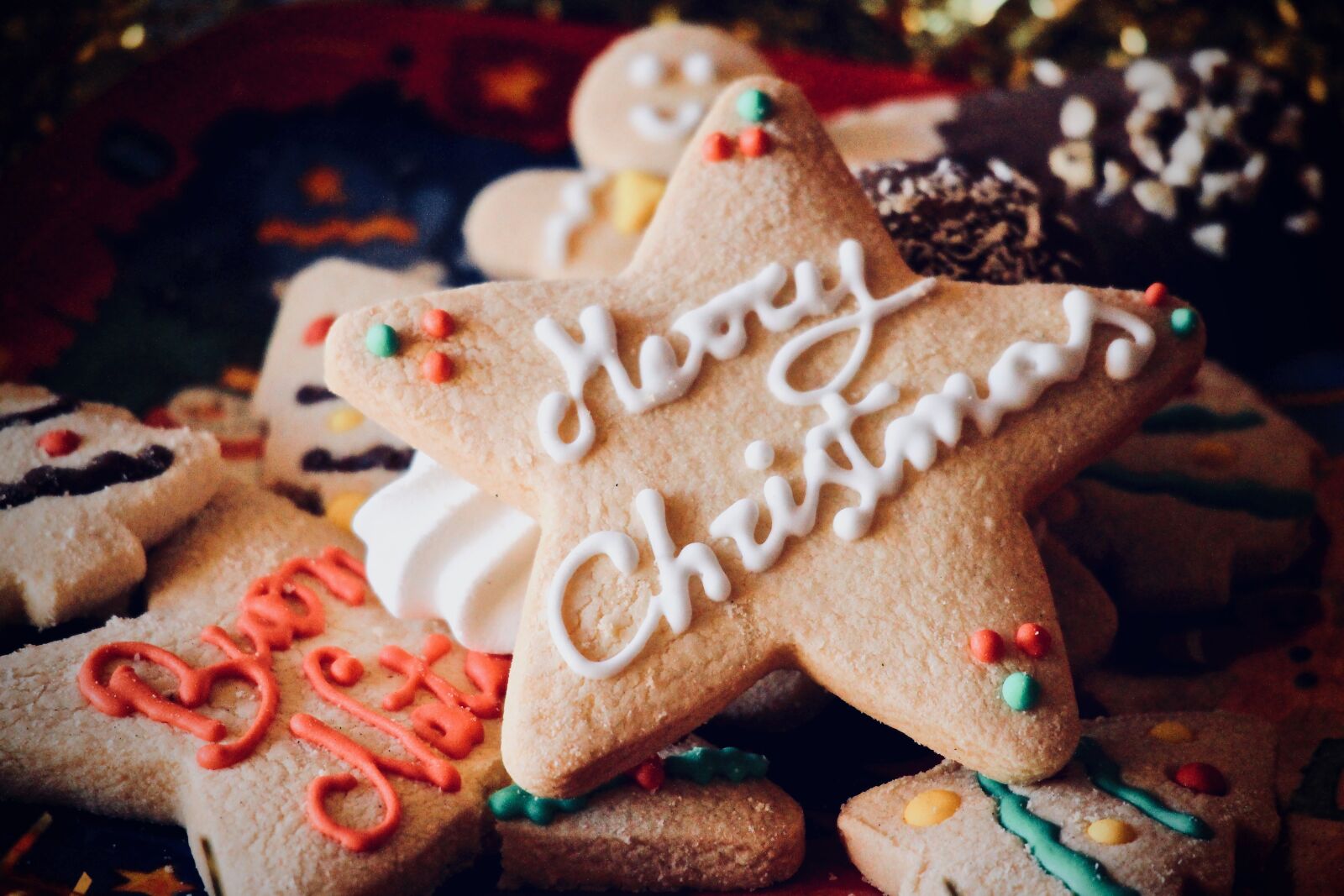 Canon EOS M sample photo. Christmas, cracker, gingerbread photography