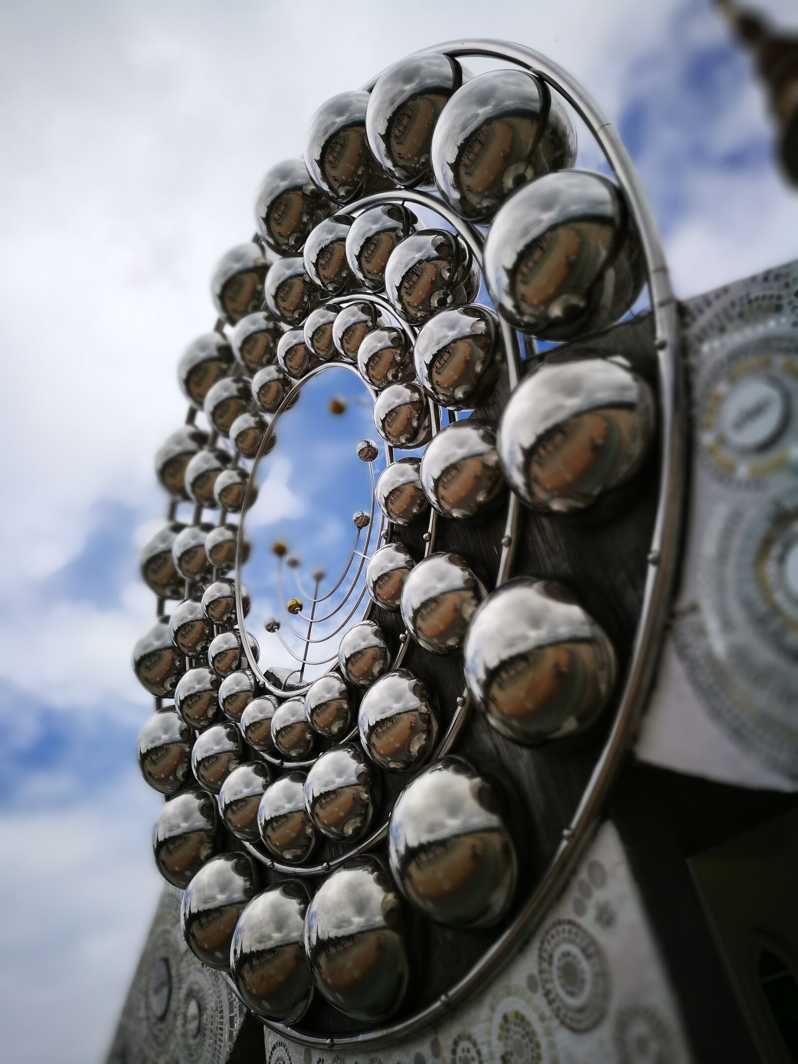 HUAWEI P9 sample photo. Circle, ball, travel photography