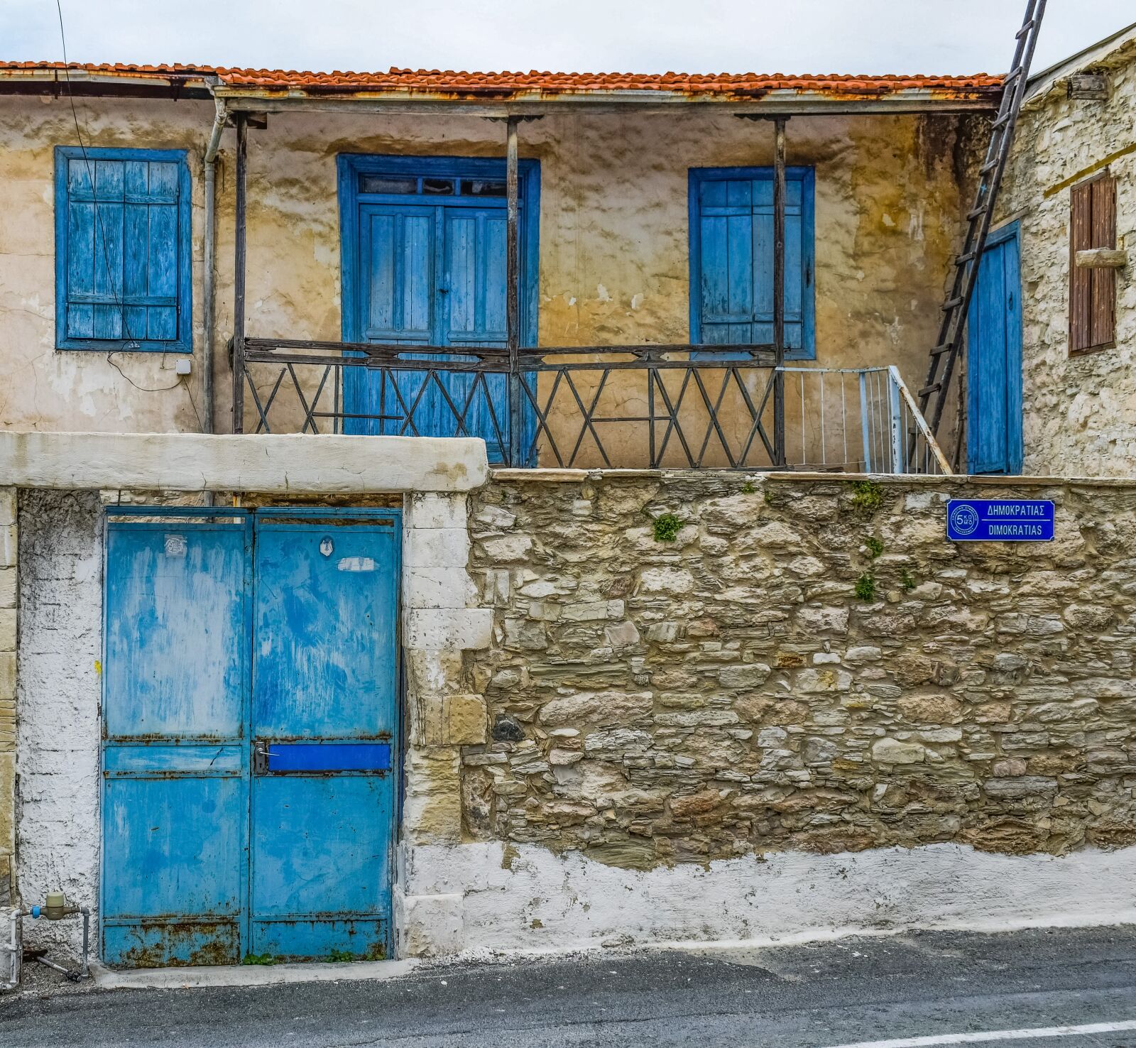 Nikon D3300 sample photo. House, window, door photography