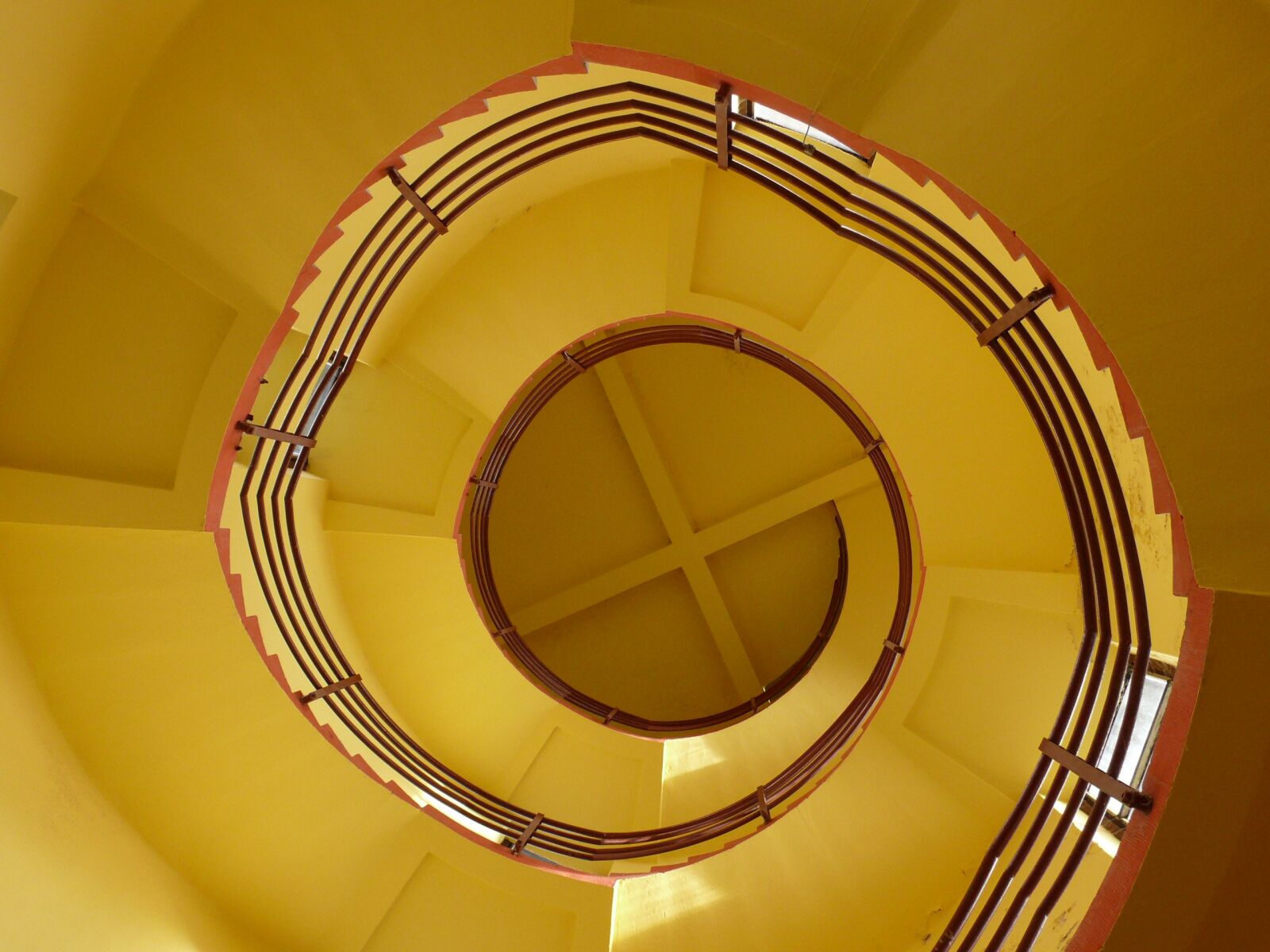 Panasonic DMC-FZ50 sample photo. Tower, stairs, shell photography