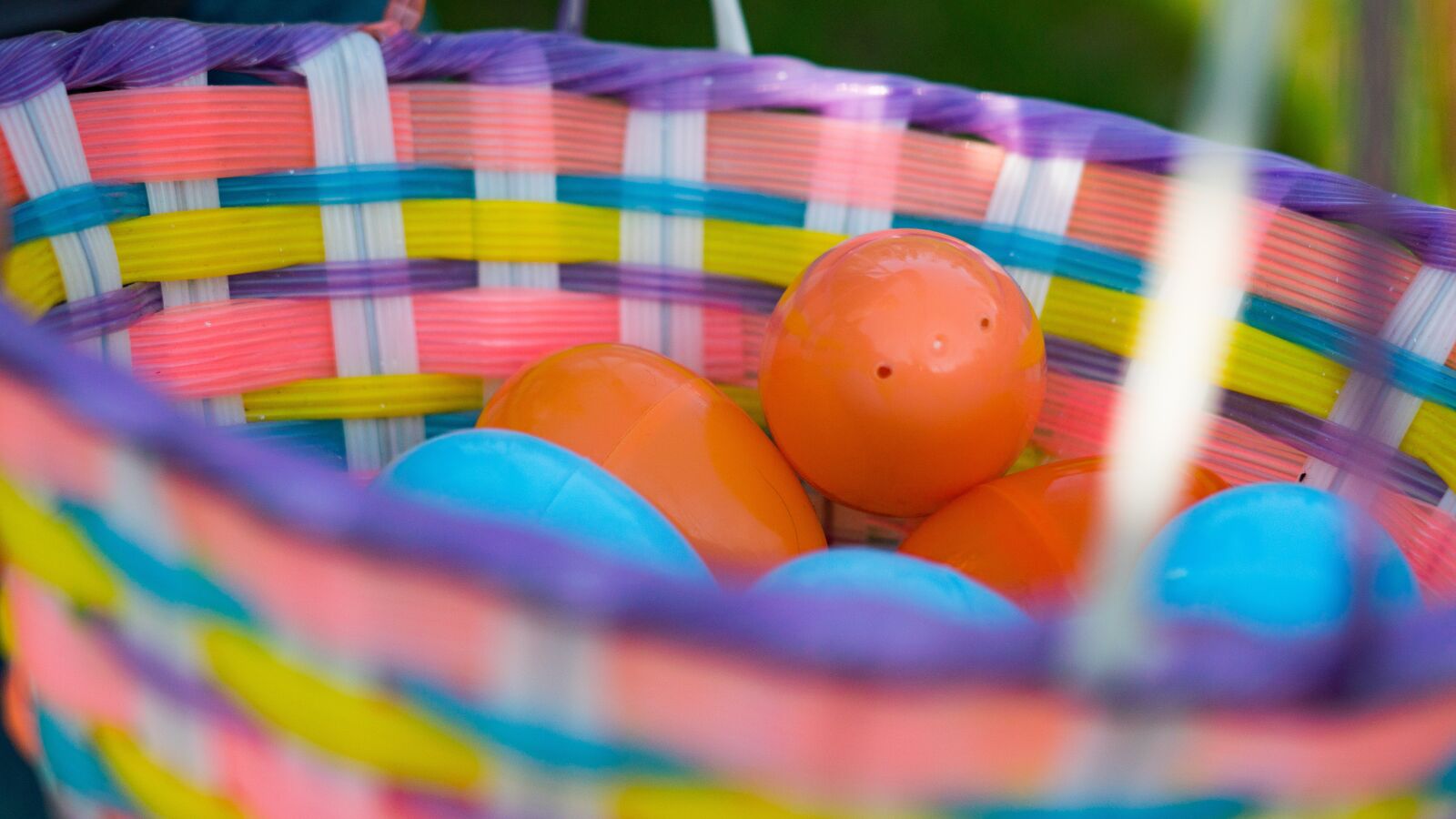 Sony a6300 sample photo. Easter, easter eggs, colorful photography