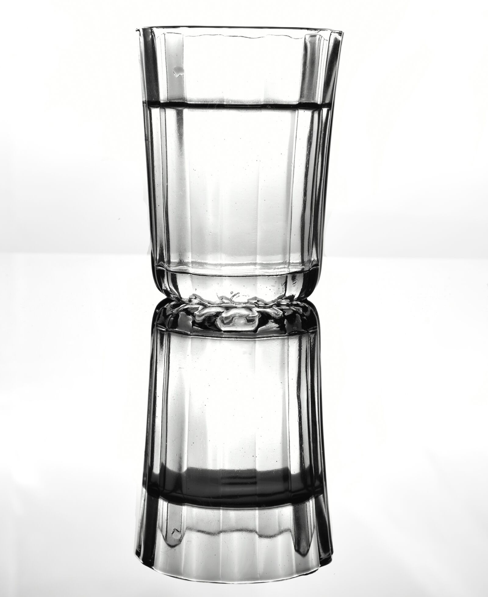 Nikon D750 sample photo. Glass, water, light photography