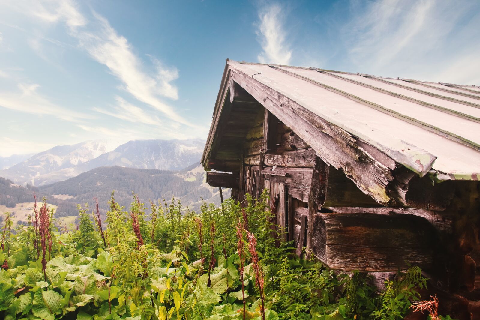 Canon EOS 750D (EOS Rebel T6i / EOS Kiss X8i) sample photo. Old cottage, alm, mountain photography