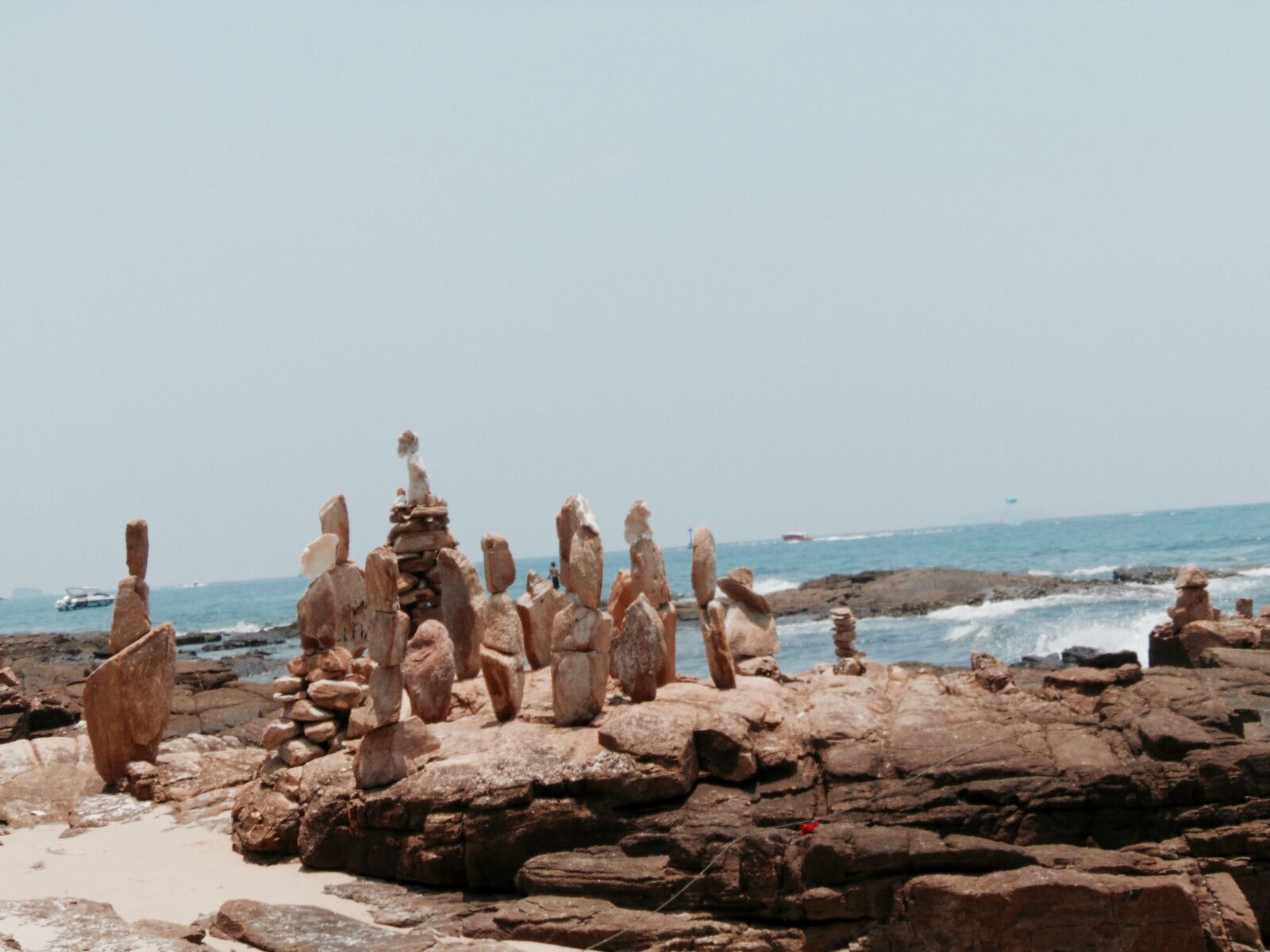 Sony Cyber-shot DSC-H300 sample photo. Sea photography