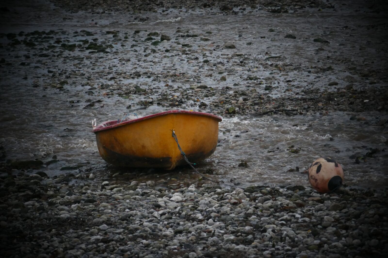 Panasonic Lumix DMC-ZS100 (Lumix DMC-TZ100) sample photo. Boat, fishing boat, beach photography