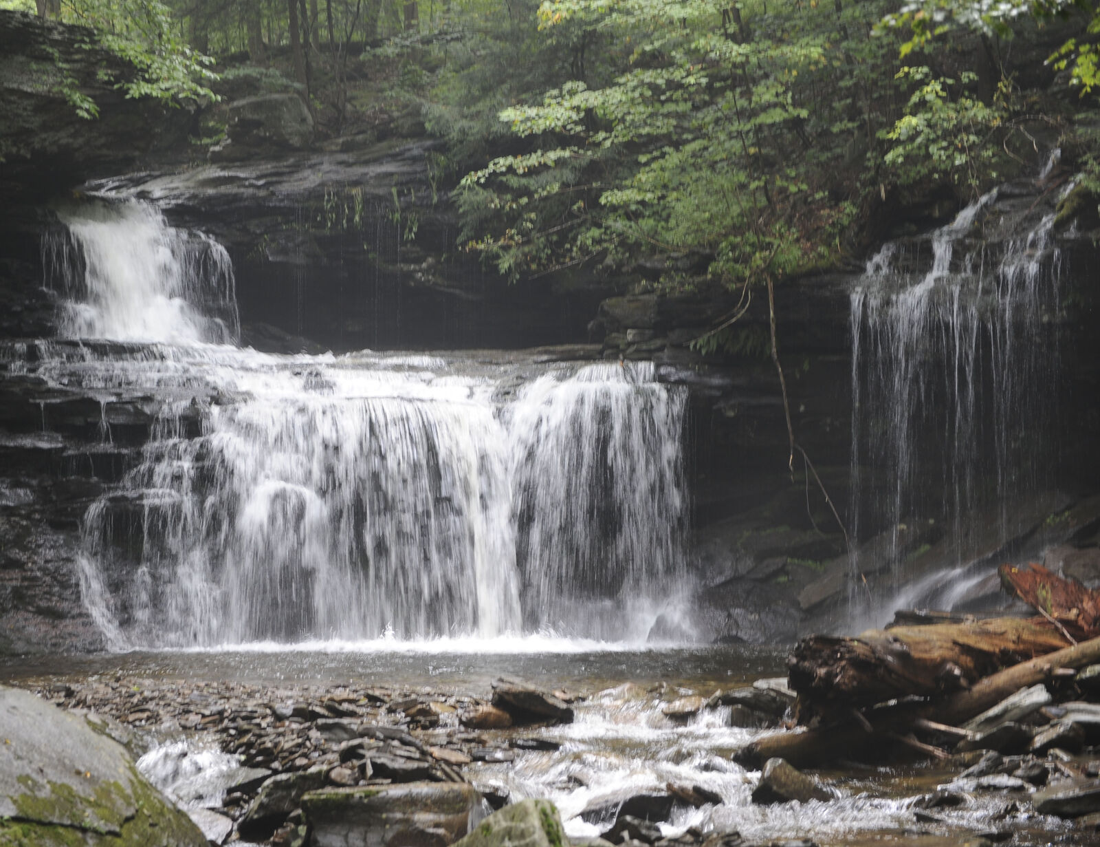 Nikon AF-S Nikkor 24-70mm F2.8G ED sample photo. Falls, glen, harrison, hike photography