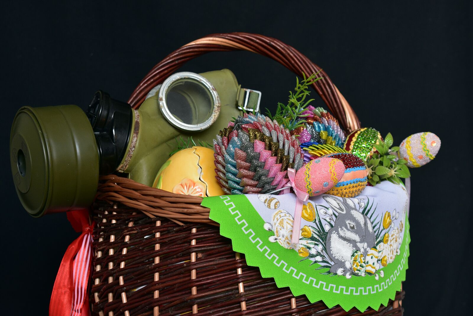 Nikon D3400 sample photo. Easter, crown, święconka photography