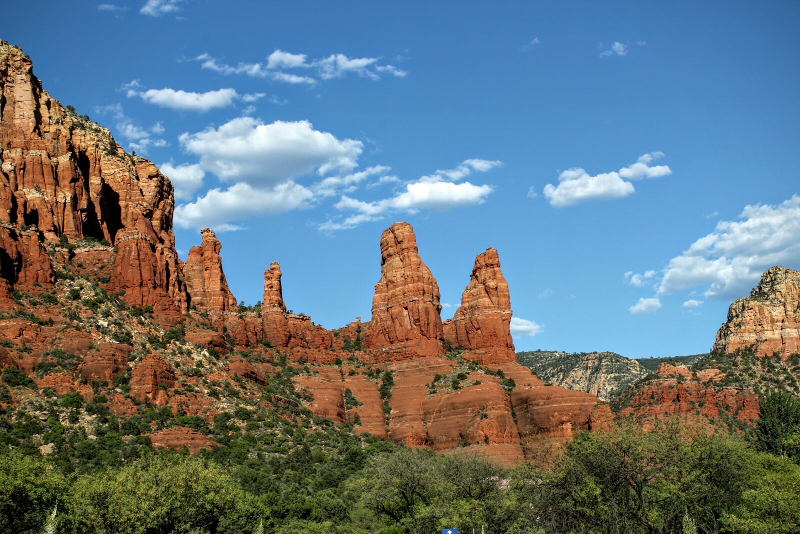Canon EOS 1200D (EOS Rebel T5 / EOS Kiss X70 / EOS Hi) sample photo. Arizona, sedona, landscape photography