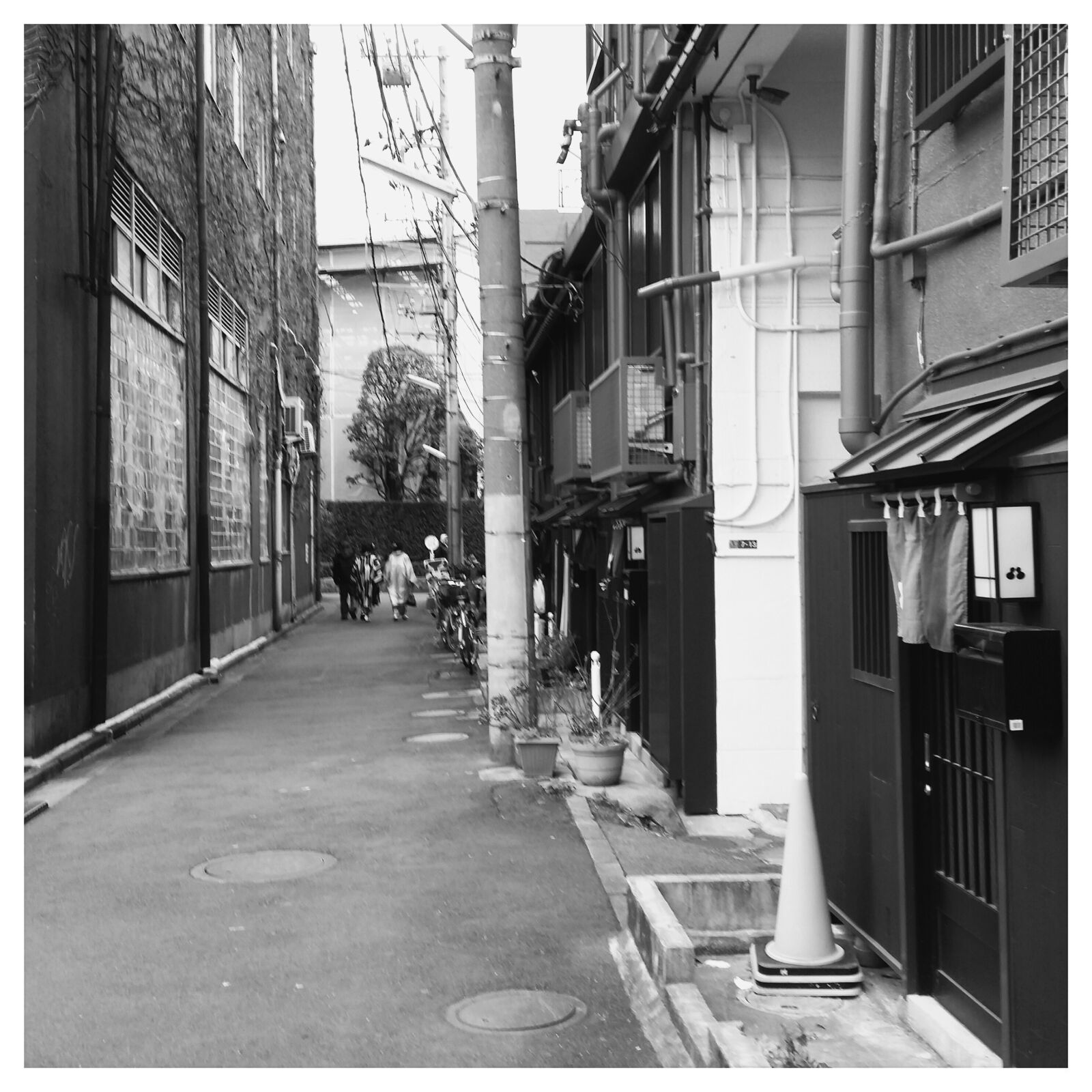 Samsung Galaxy S5 sample photo. Japan, tokyo, old, street photography