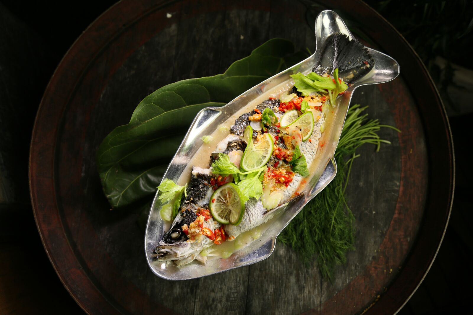 Canon EOS 6D + Canon EF 24-105mm F4L IS USM sample photo. Thai food, barramundi, fish photography