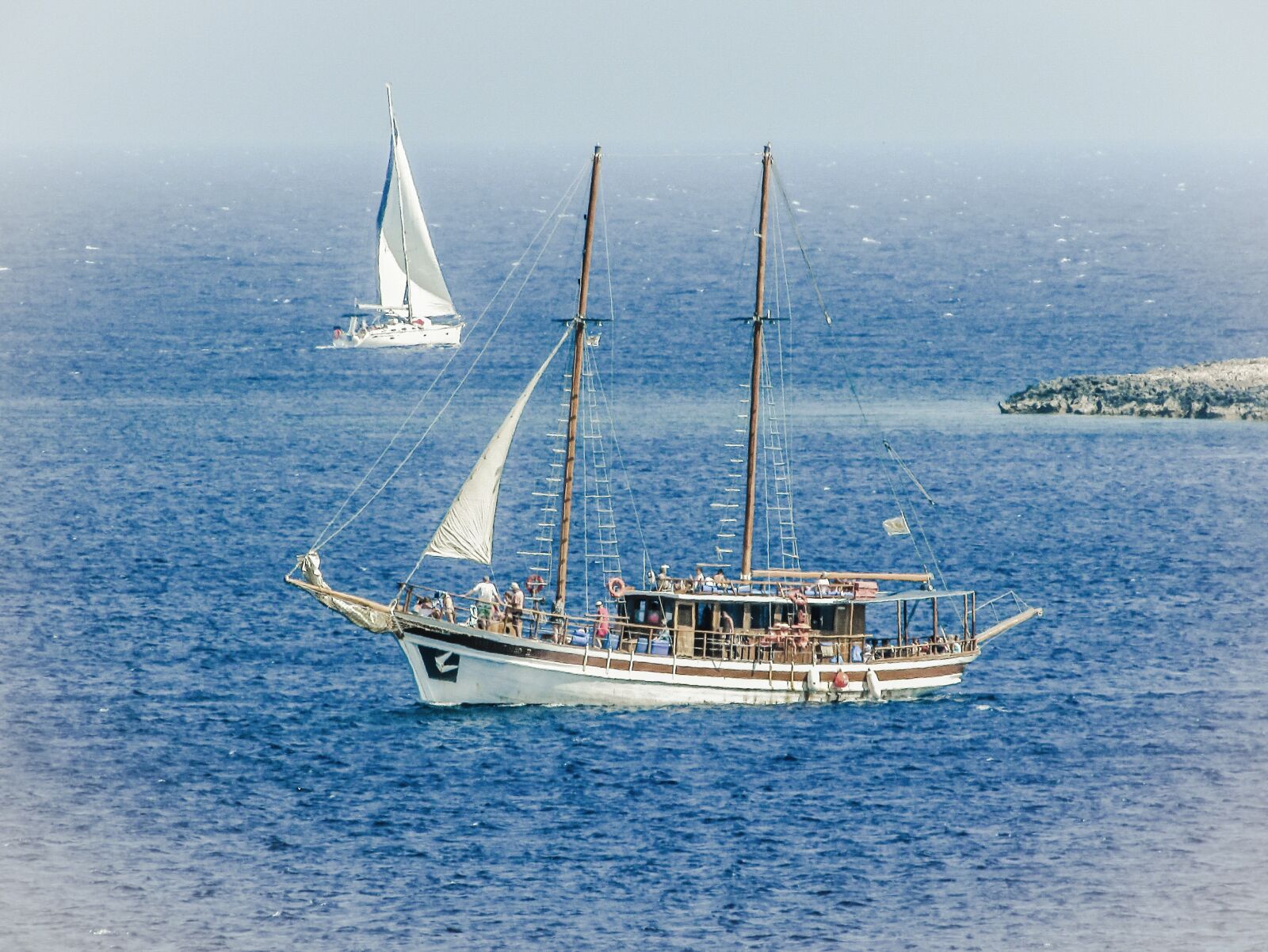 Canon PowerShot SX400 IS sample photo. Boat, summer, sea photography