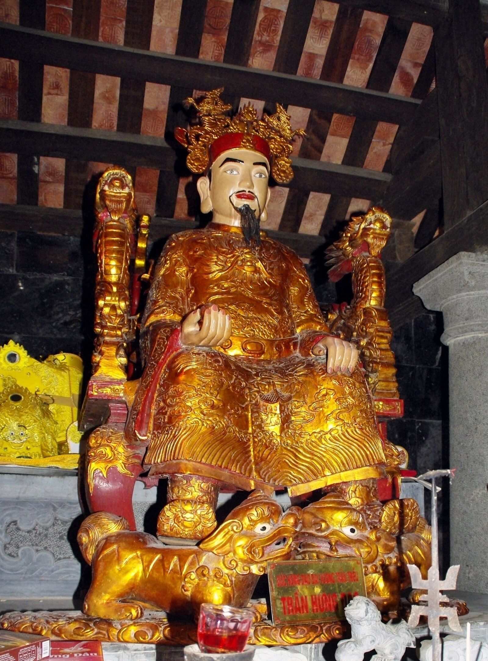 Pentax K200D sample photo. Viet nam, temple, religion photography
