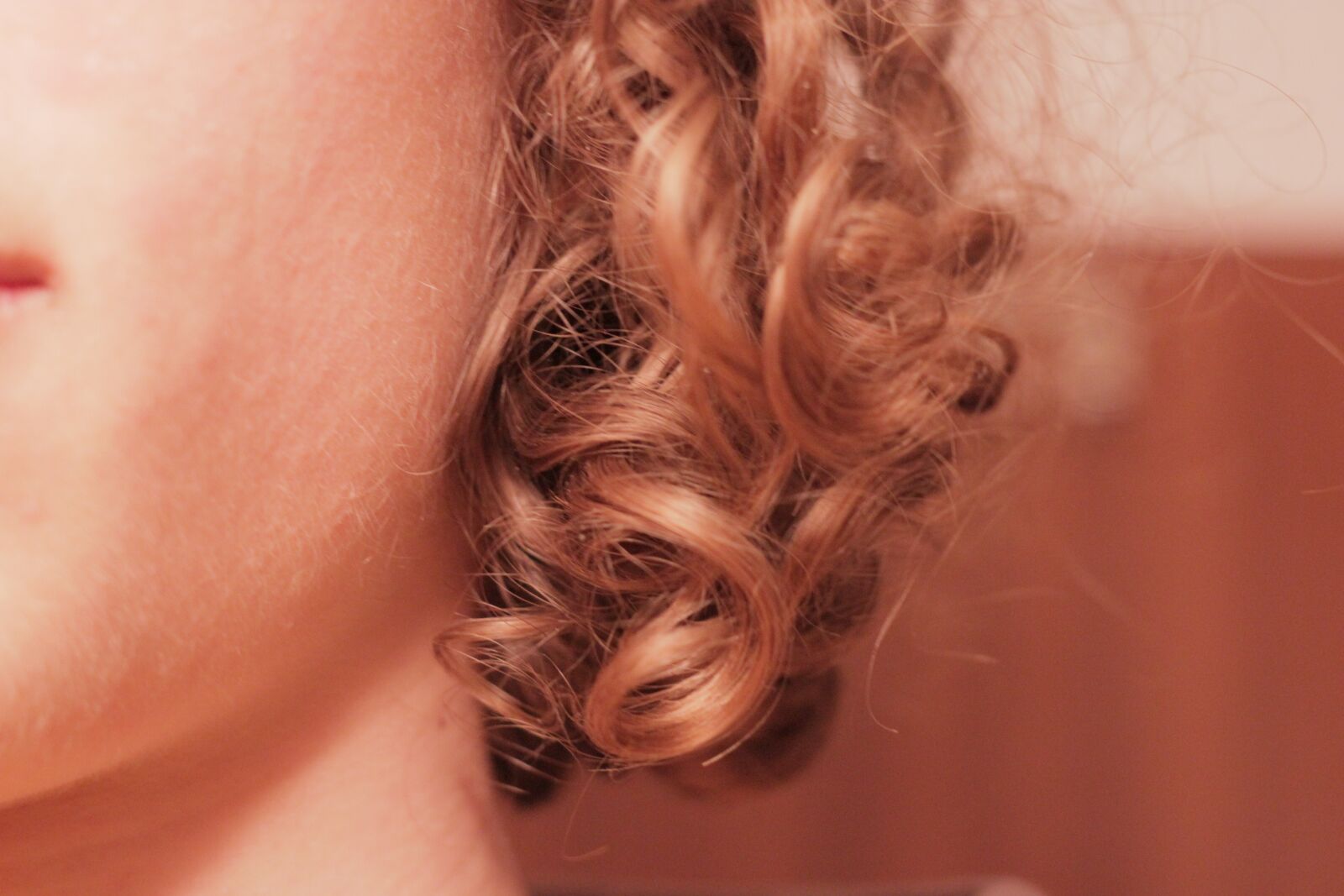 Canon EOS 550D (EOS Rebel T2i / EOS Kiss X4) sample photo. Lure, hair, hairstyle photography